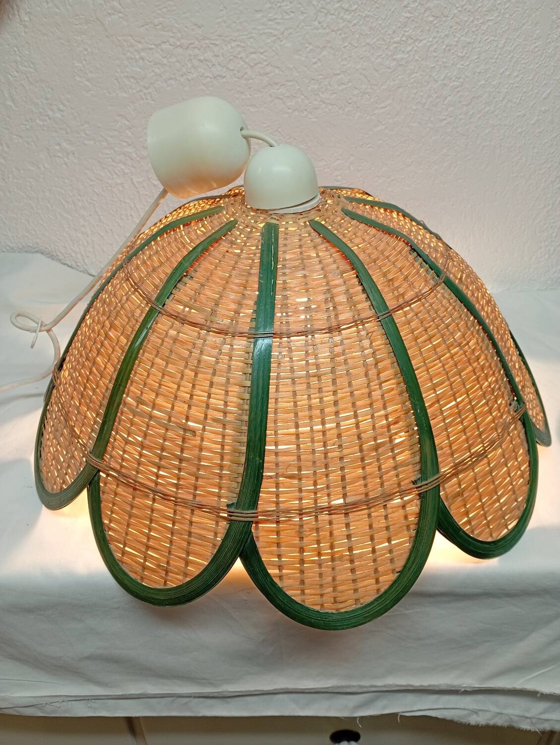 Rattan suspension