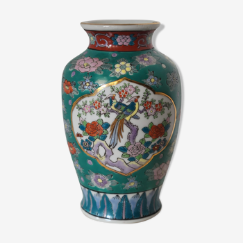 Vase en porcelaine cloisonnée Japon