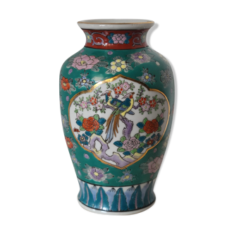 Vase en porcelaine cloisonnée Japon