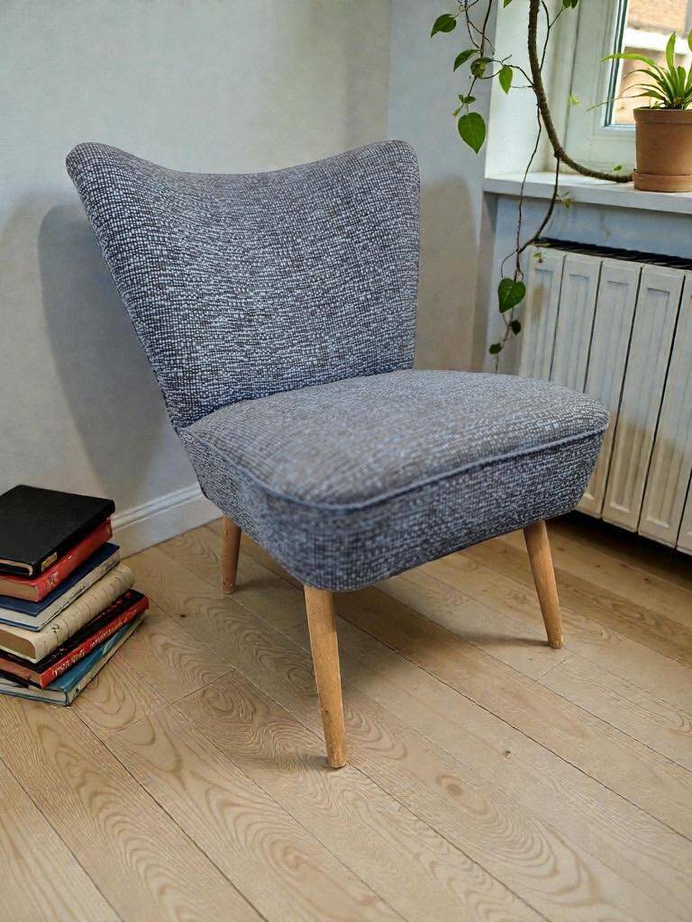 Vintage bar chair / club chair