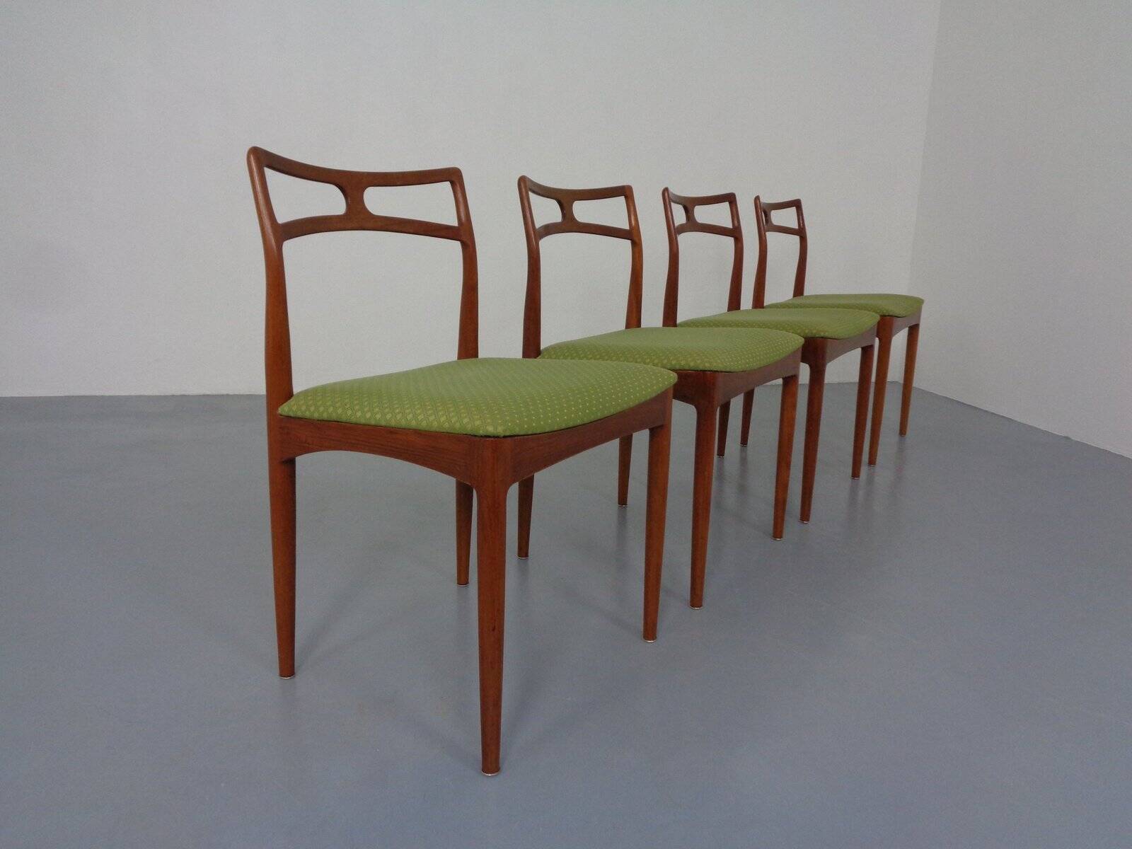 Model 94 Teak Dining Chairs by Johannes Andersen for Christian Linneberg, 1960s, Set of 4