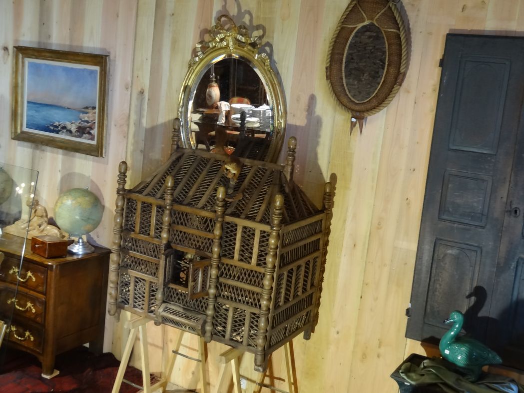 Large wooden bird cage, nineteenth century mastery work, 101 x 120 cm
