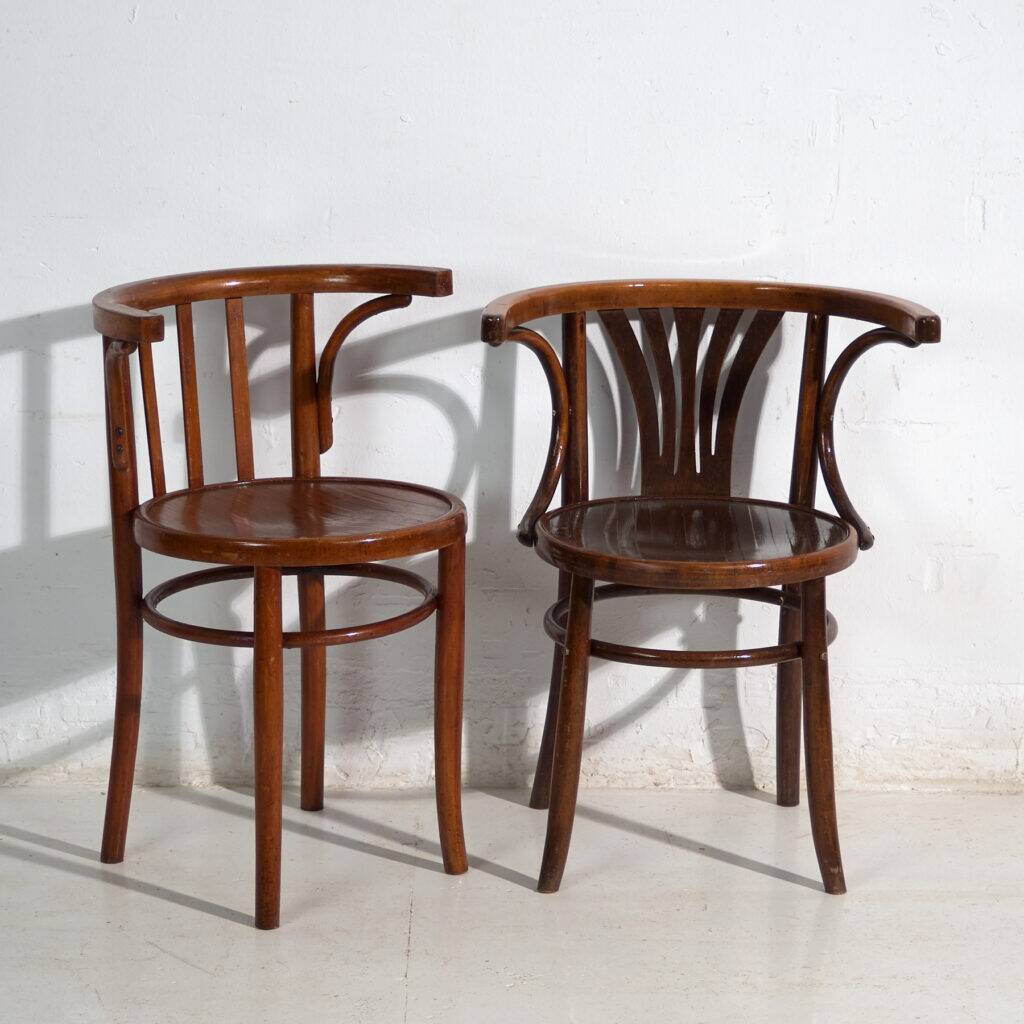 Pair of antique bentwood chairs in Thonet style – Central Europe, circa 1905