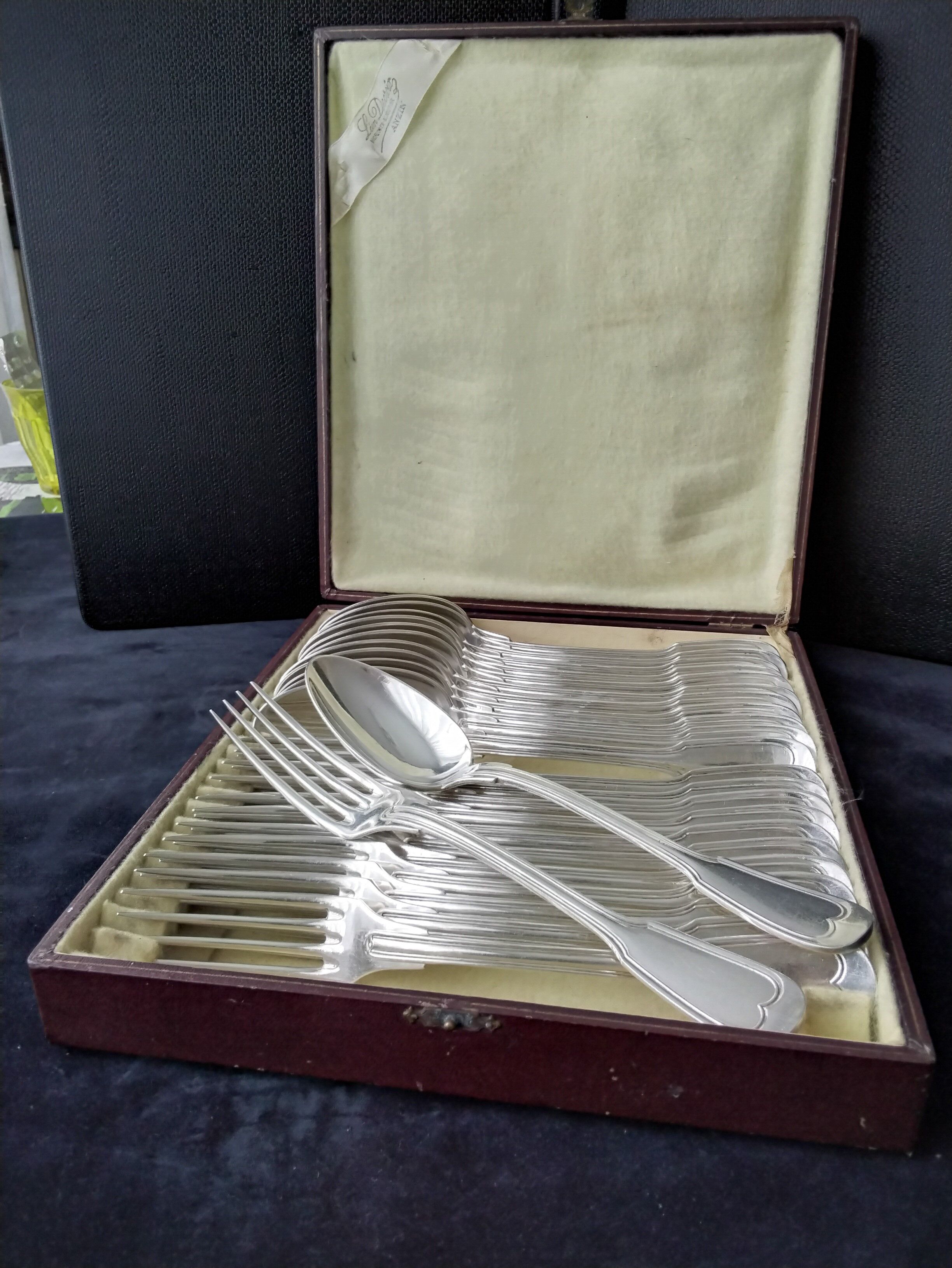 Ménagère 24 pièces SFAM   Modèle filet
