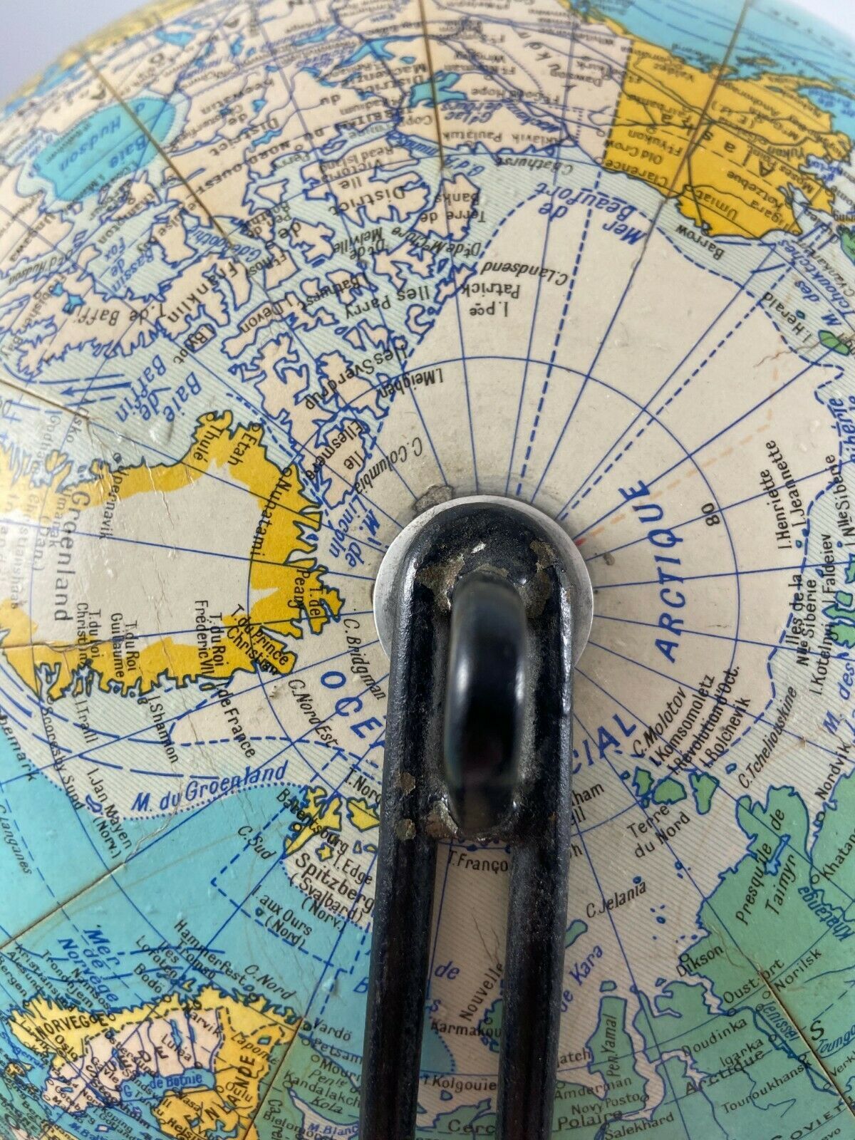Globe girard and cardboard bar plastifies 1950 1960 pied metal
