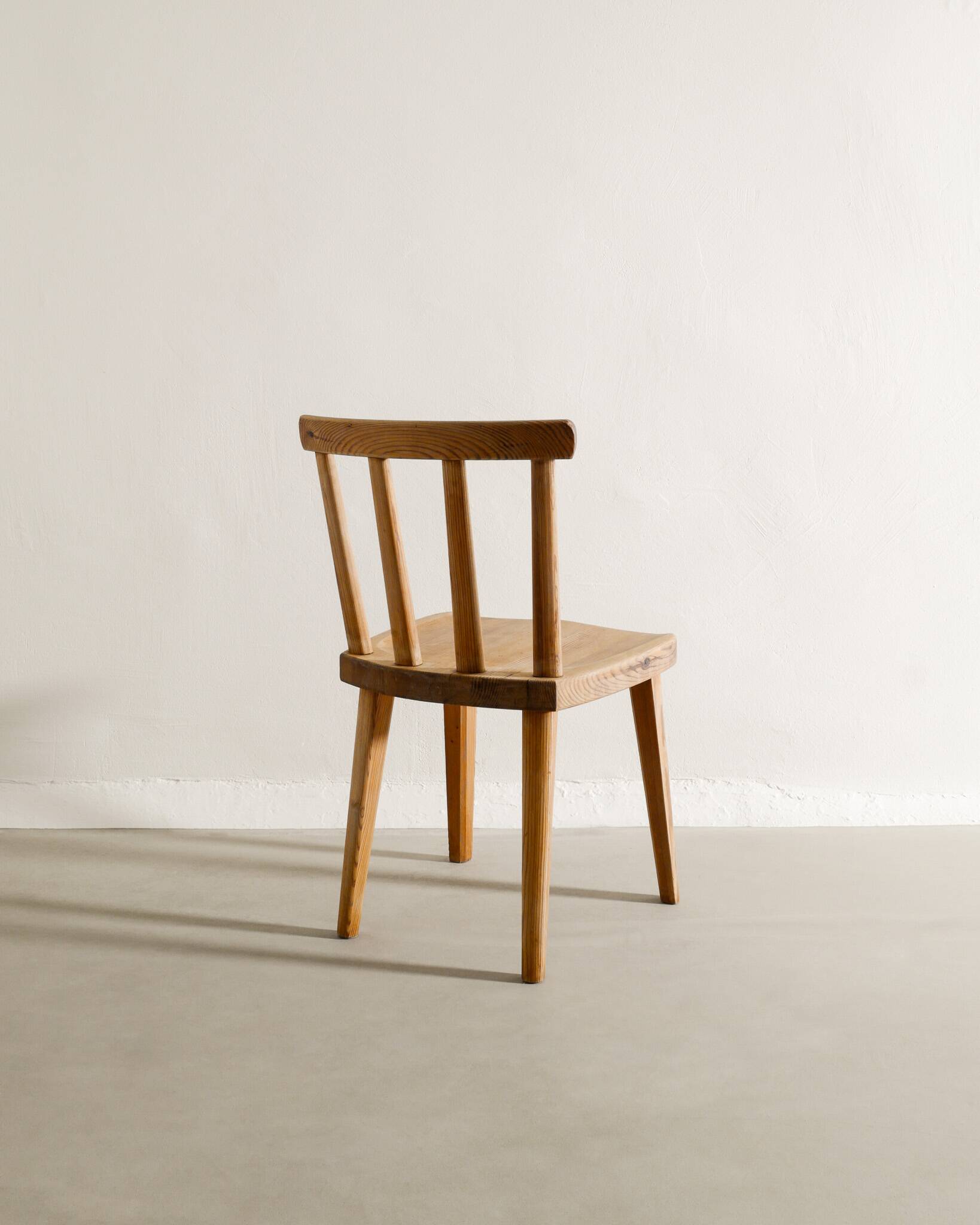 Swedish Modern Wooden Axel Einar Hjorth "Utö" Dining Chair in Pine, 1930s