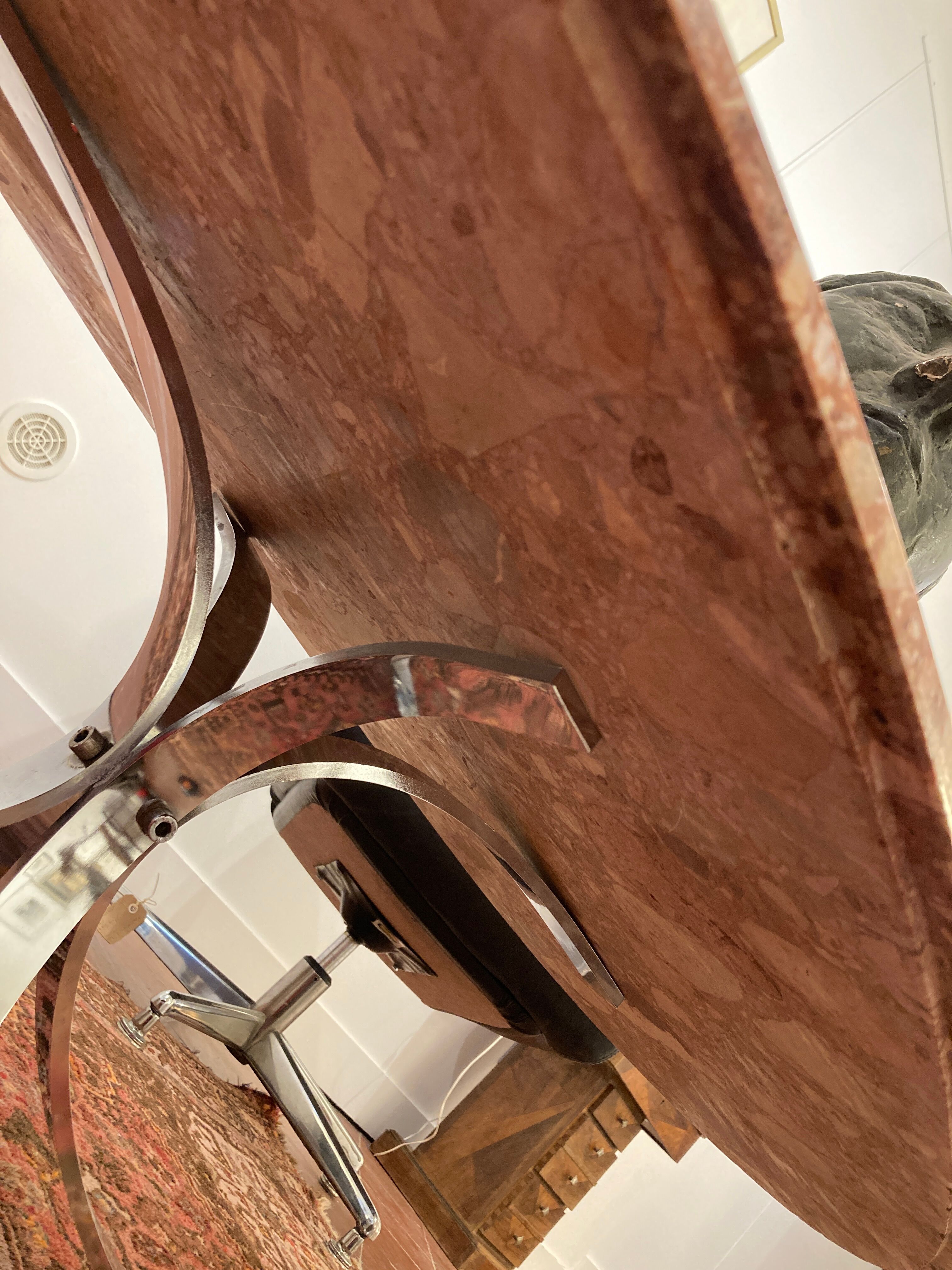 Coffee table in pink marble 1970