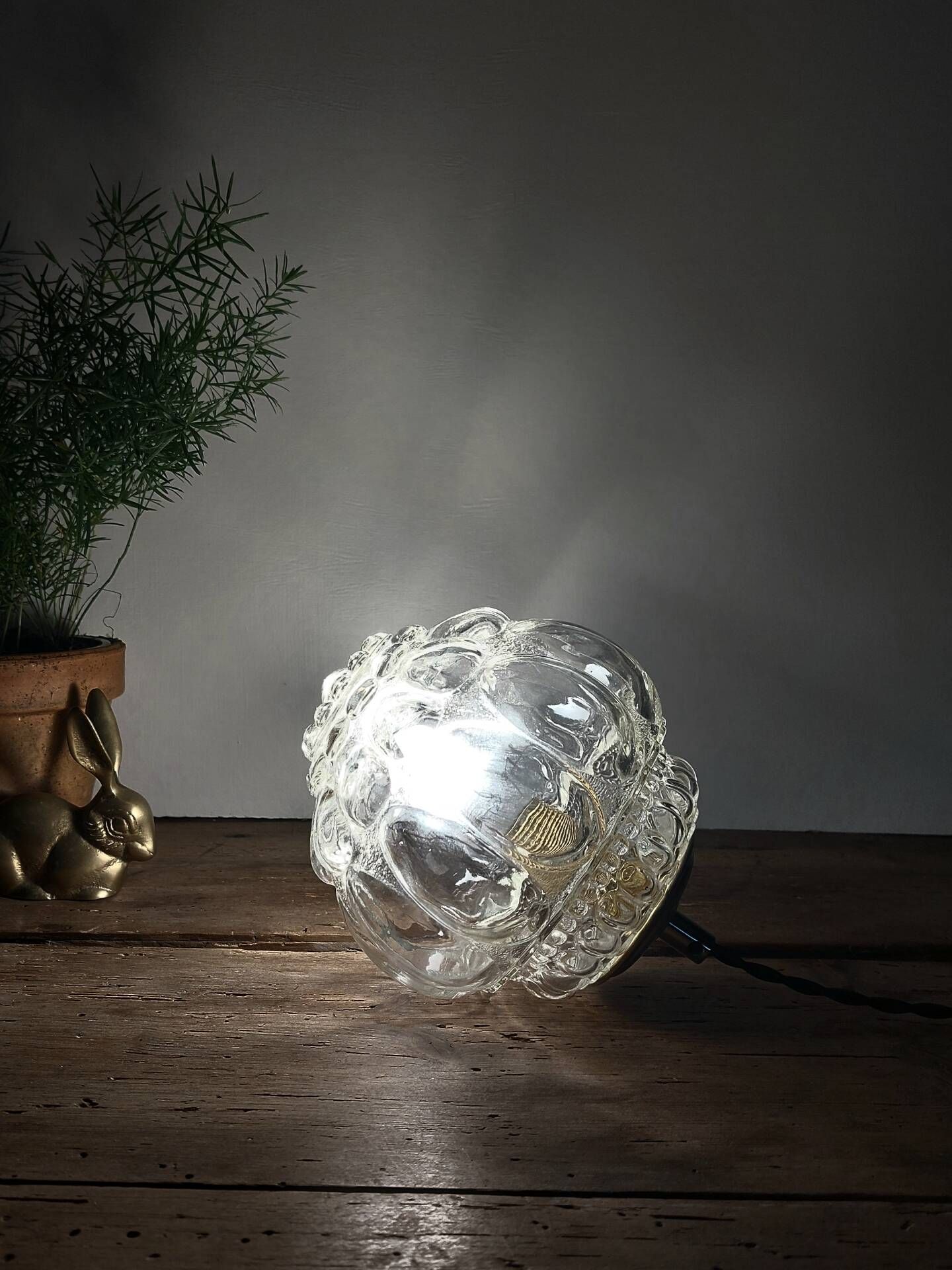 Vintage transparent bubble glass suspension globe