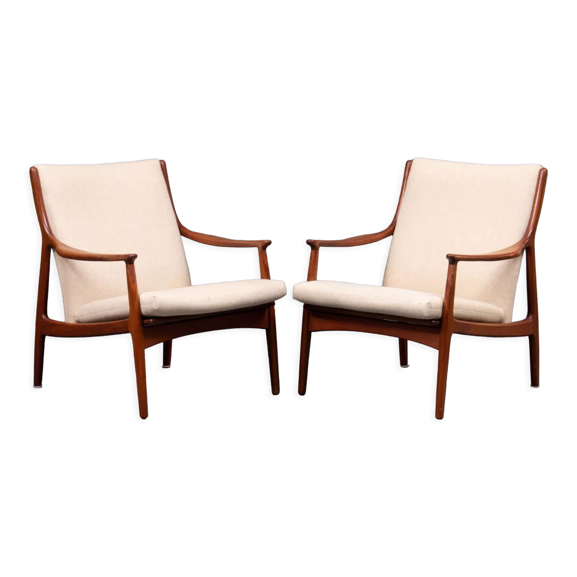 Danish furniture architect. armchair with a teak, rye and seat cushion structure