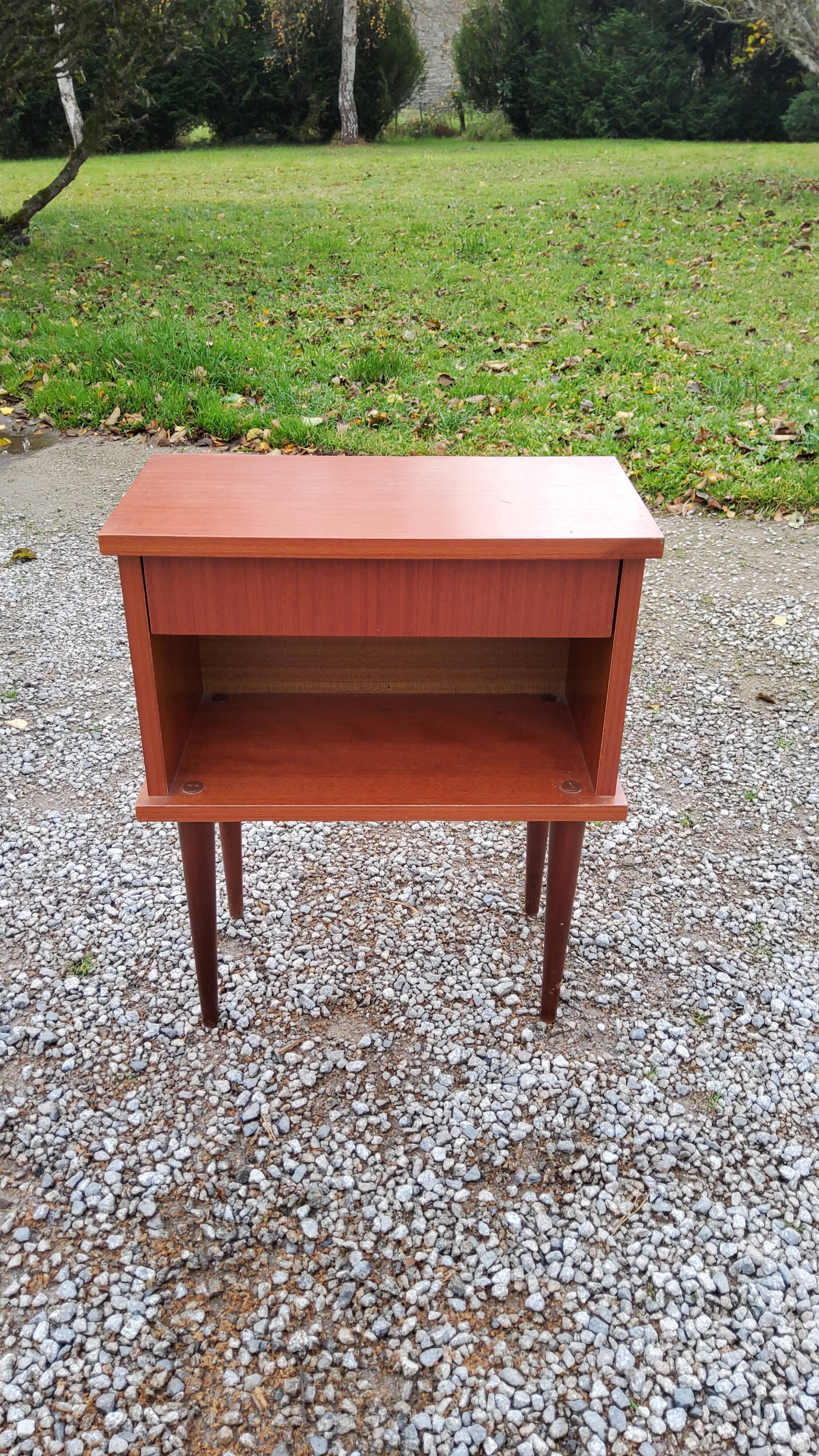 Bedside of the 60s in mahogany conical feet