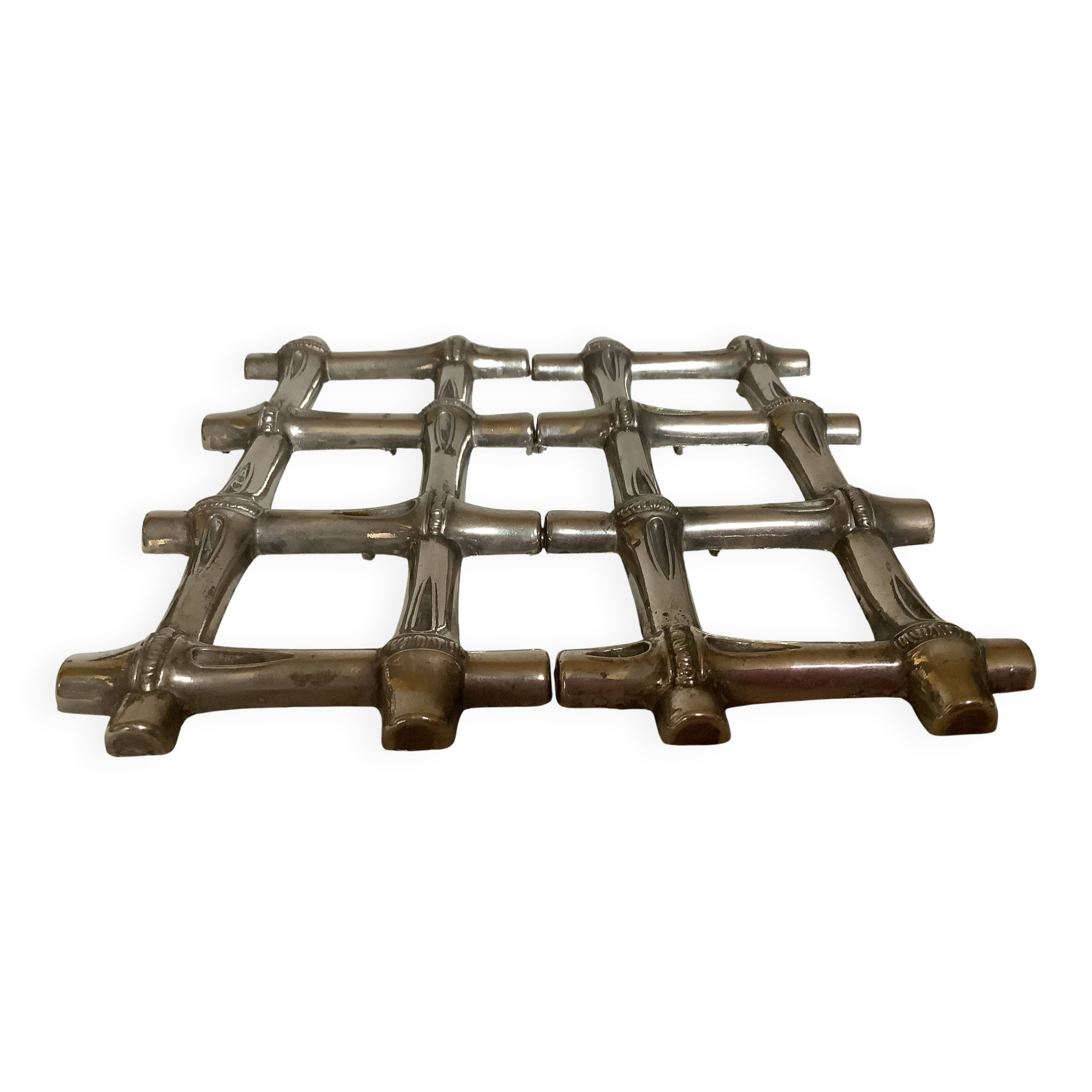 Silver-plated bamboo trivet