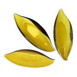 Set of three 1950s paddle cups