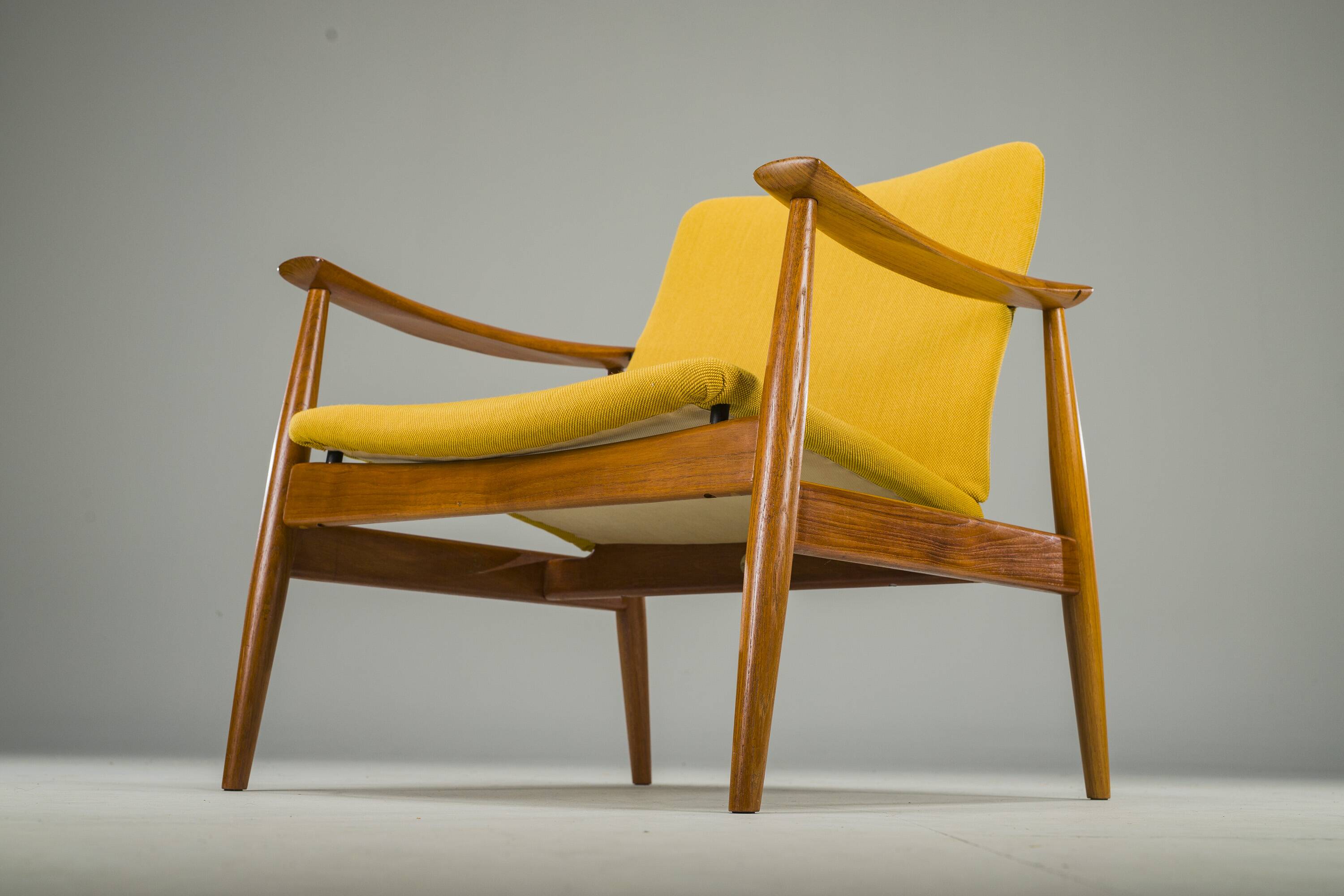 Mid-Century Danish Easy Chairs Model 138 by Finn Juhl for France & Søn, 19