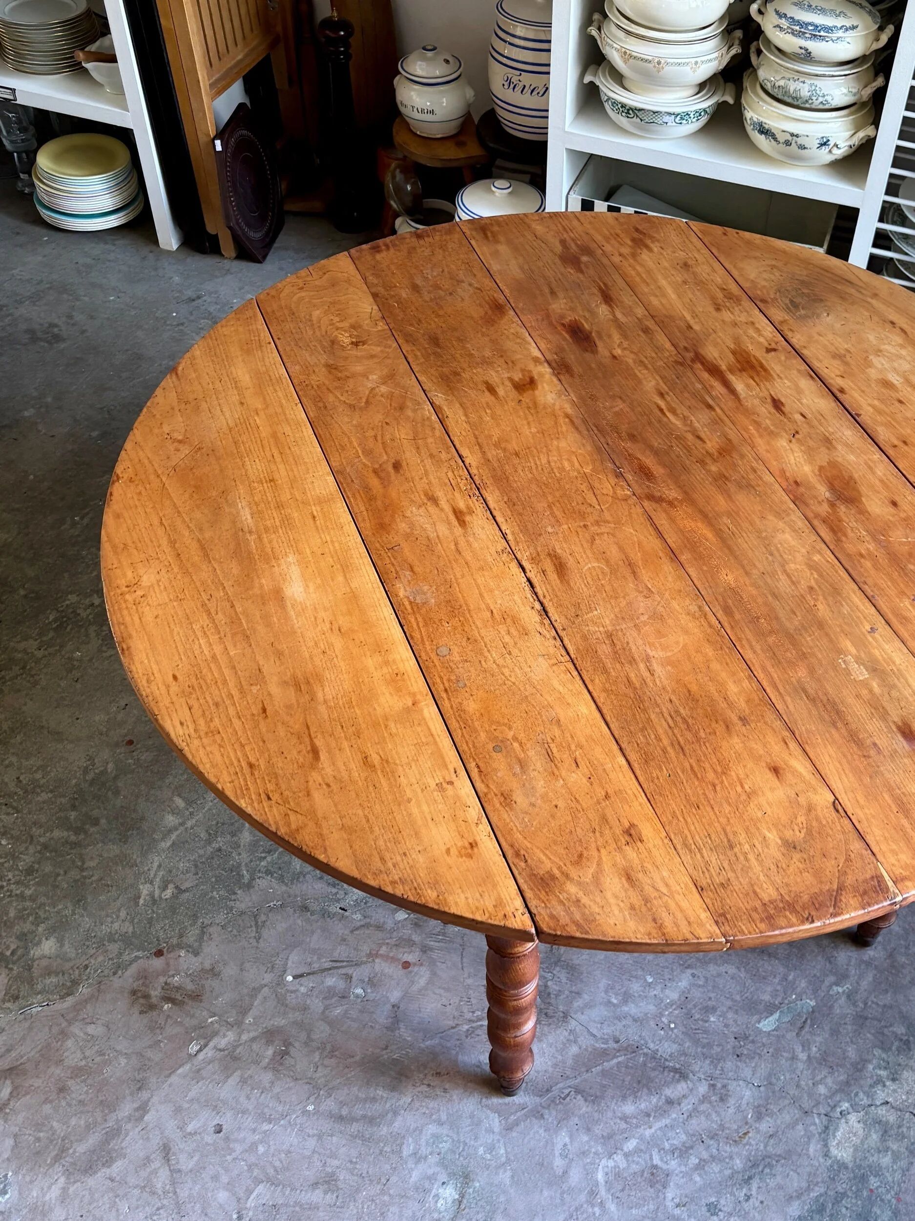 Dining table with 2 leaves in wood ⌀ 120 cm
