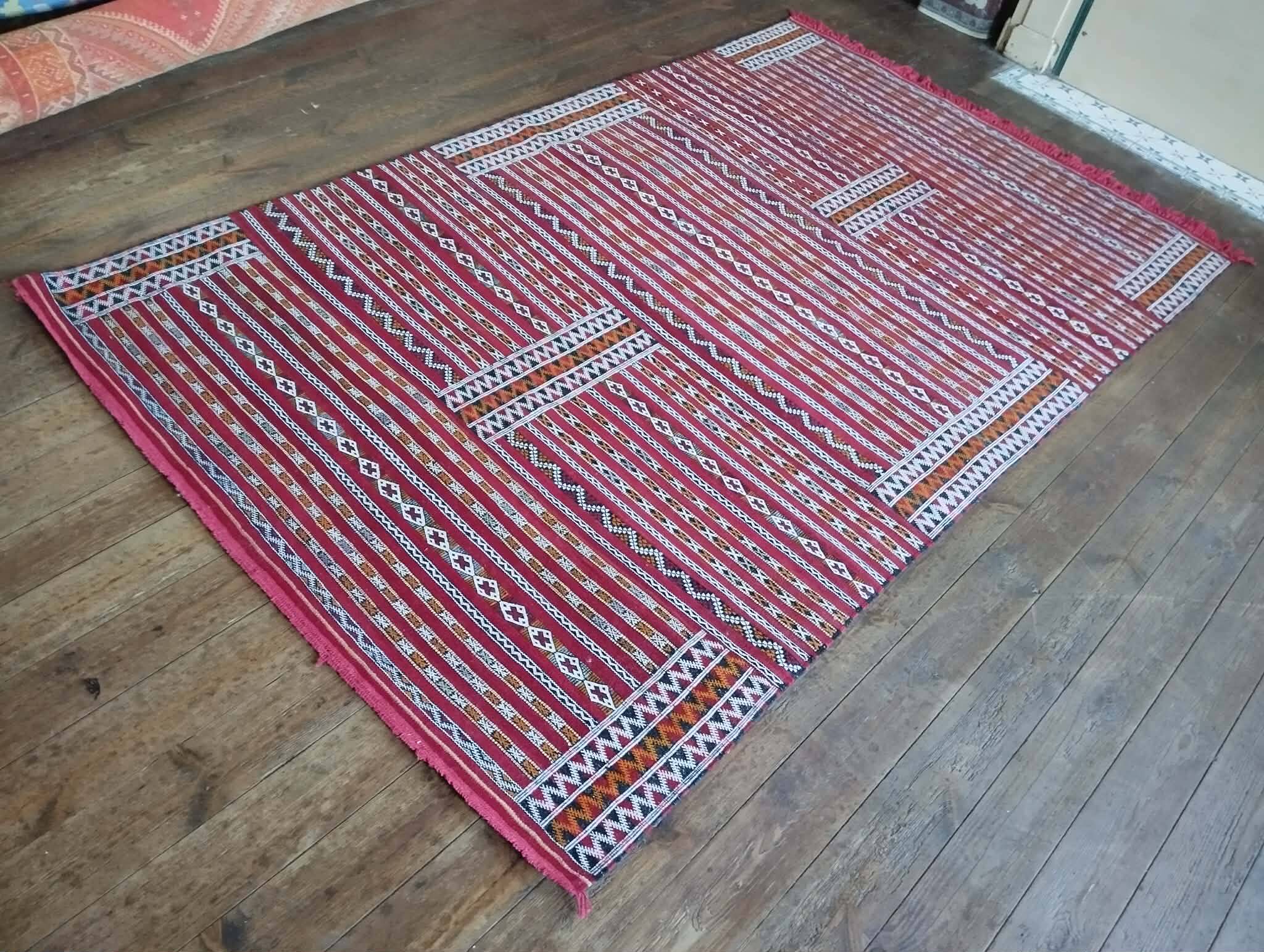 Berber Zemmour rug handmade 230x144cm