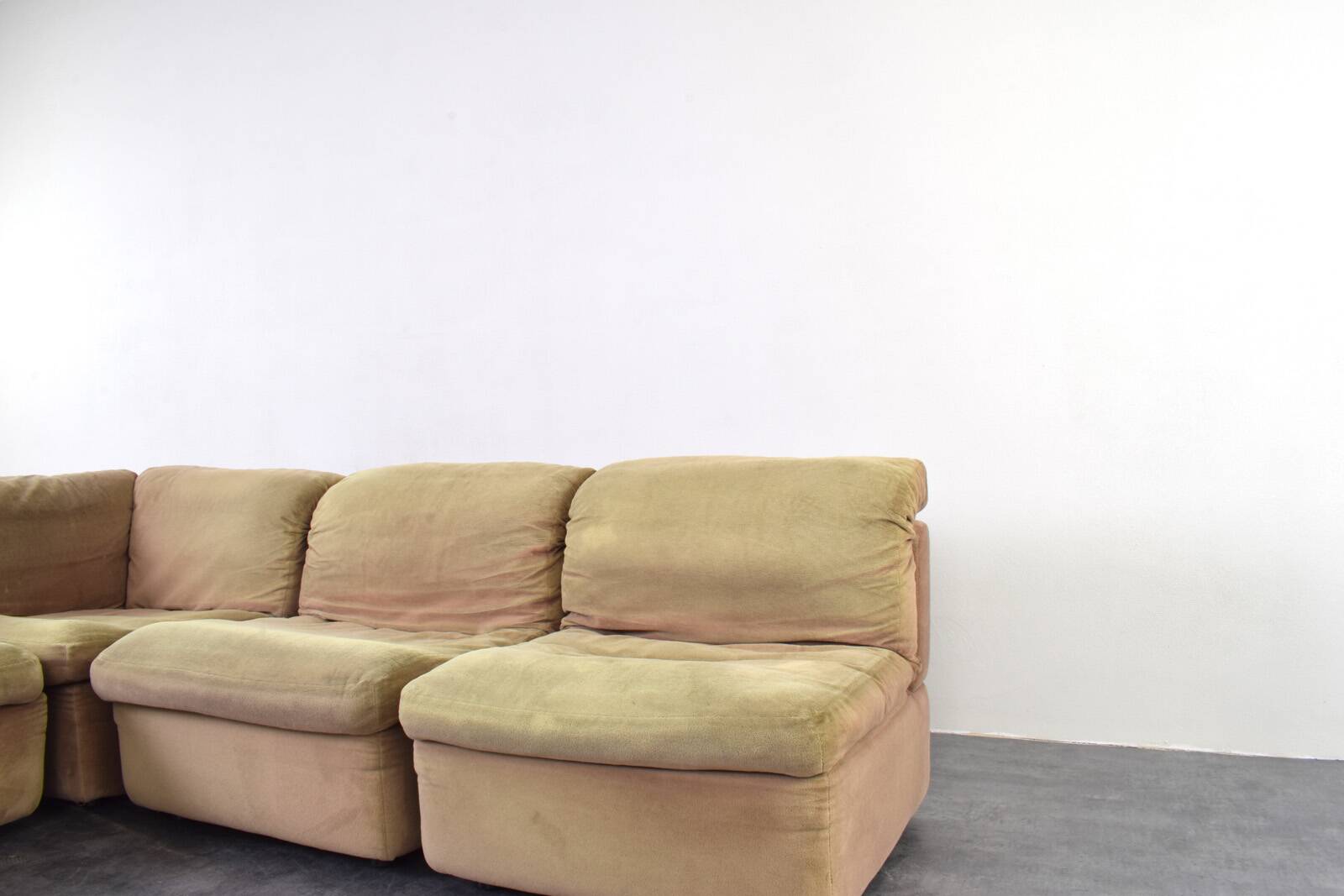 Mid-Century Modular Corner Sofa by Rolf Benz, 1970s.