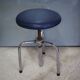 Tripod screw workshop stool in chromed metal and blue skai