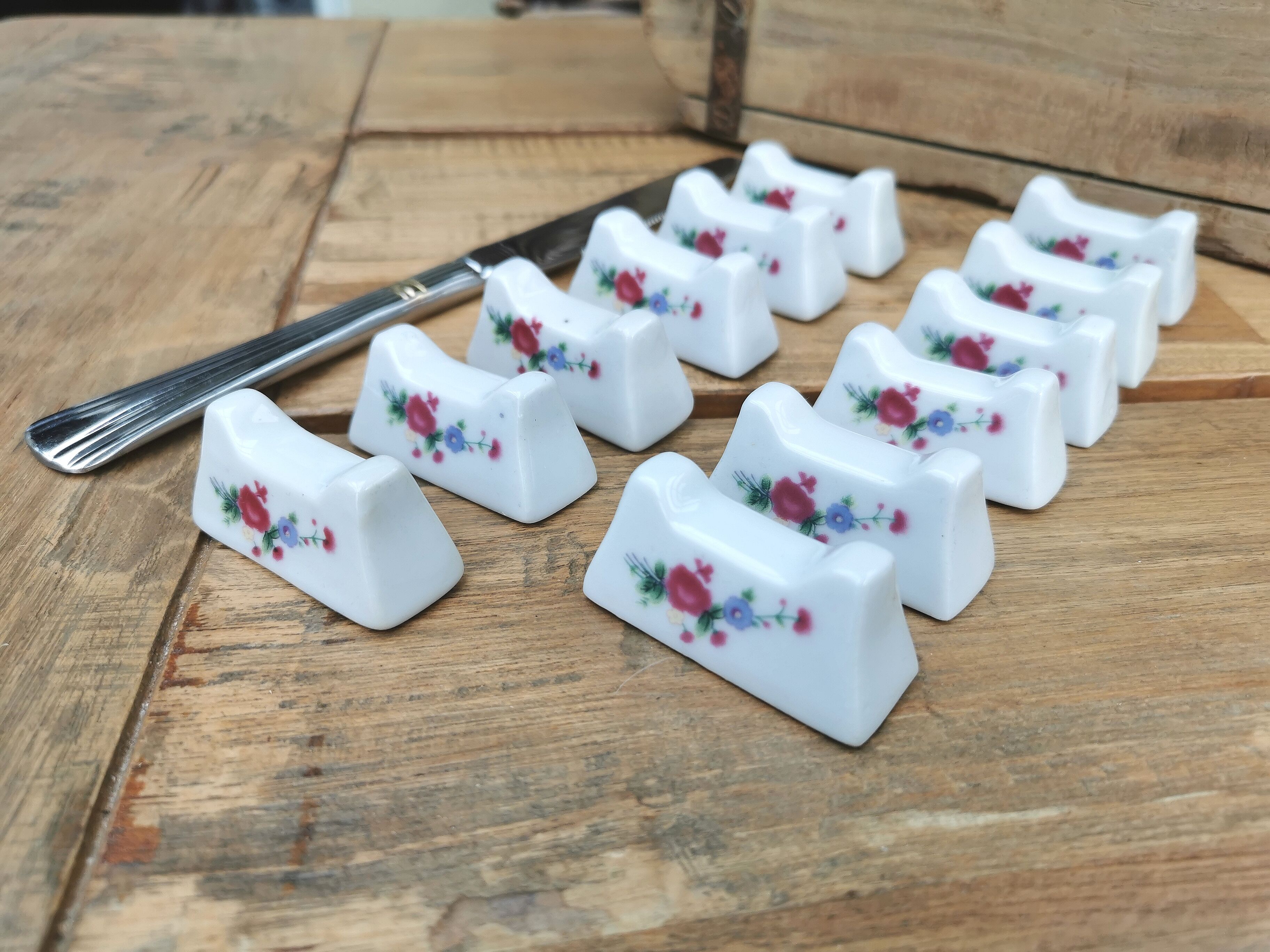 Set of 12 knife holders