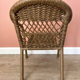 Small children's chair in beige scoubidou.