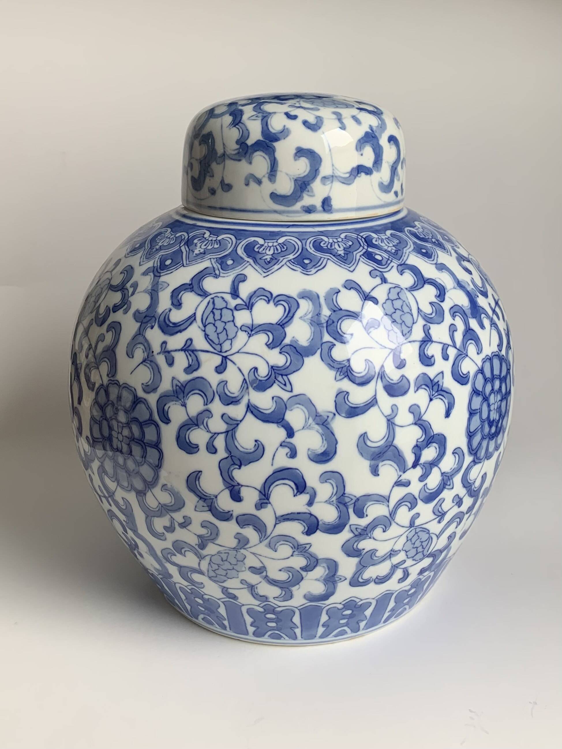 Chinese Blue and White Porcelain  Jar