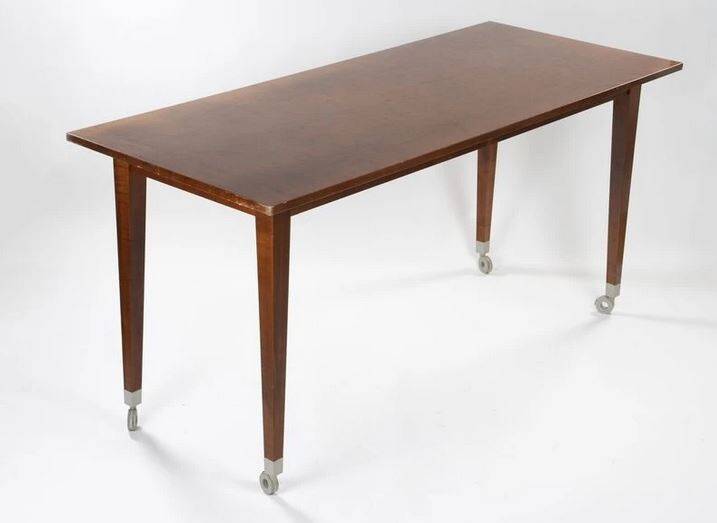 Neoz high table Philippe Starck