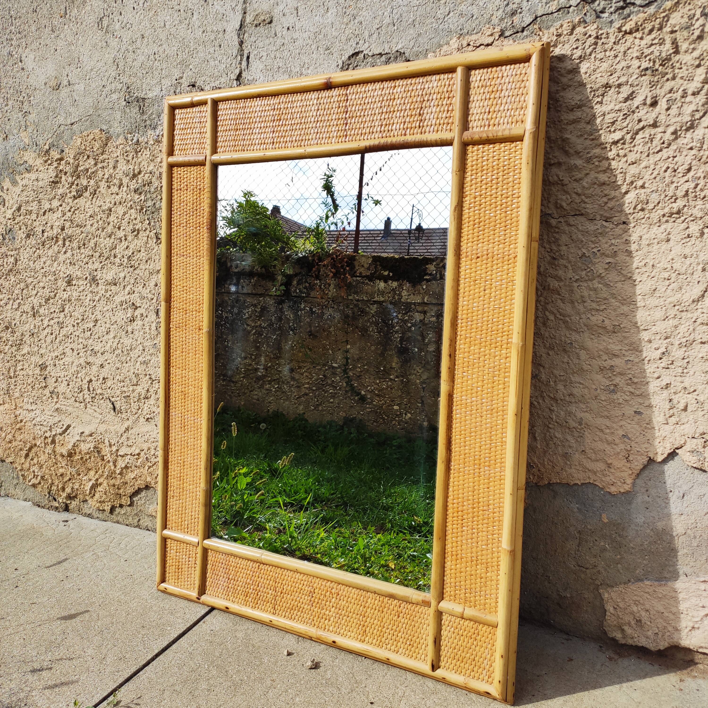 Vintage rectangular mirror in rattan, 1970.