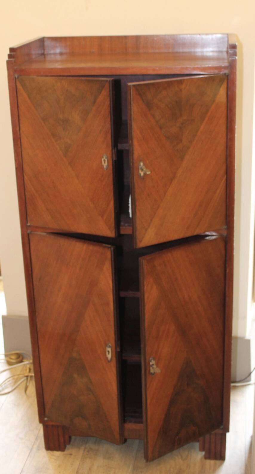 Meuble d'appoint art Deco, 1930
