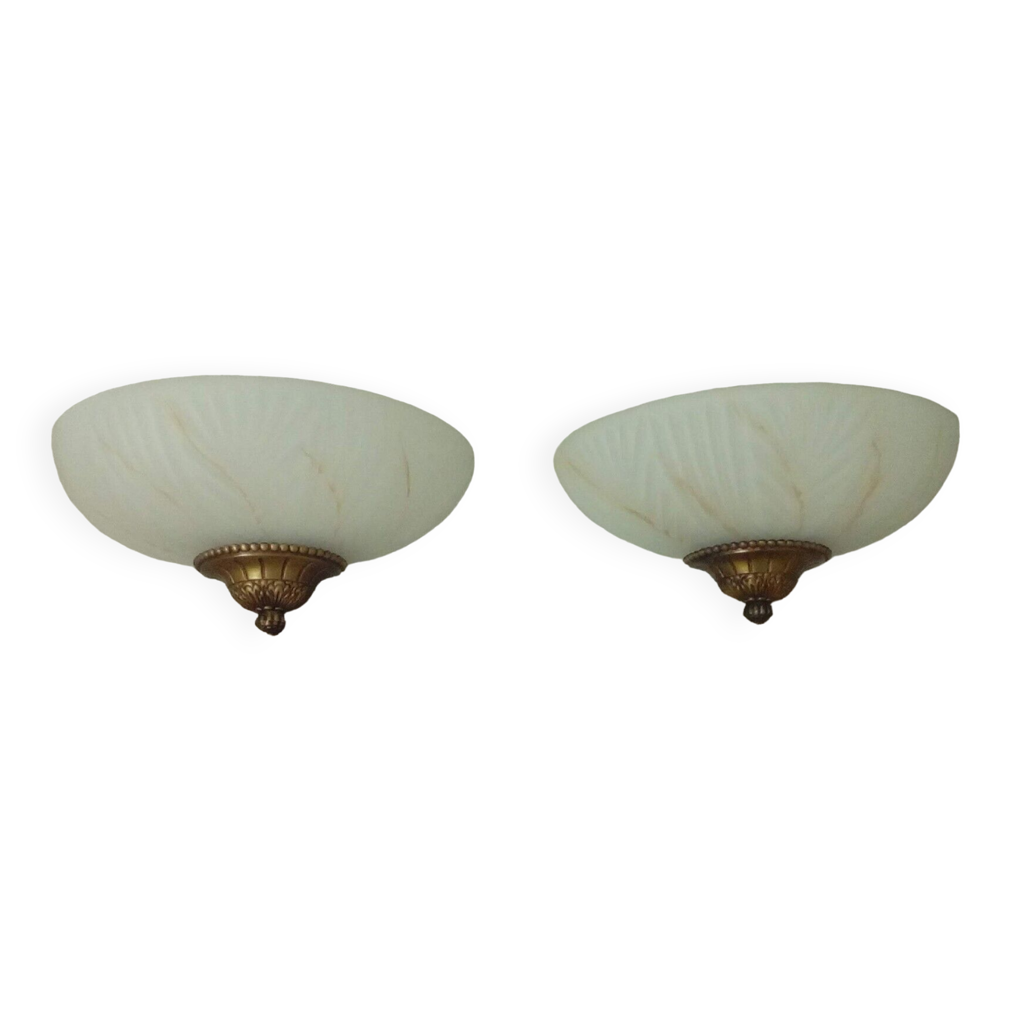 Pair of wall sconces in glass paste and brass