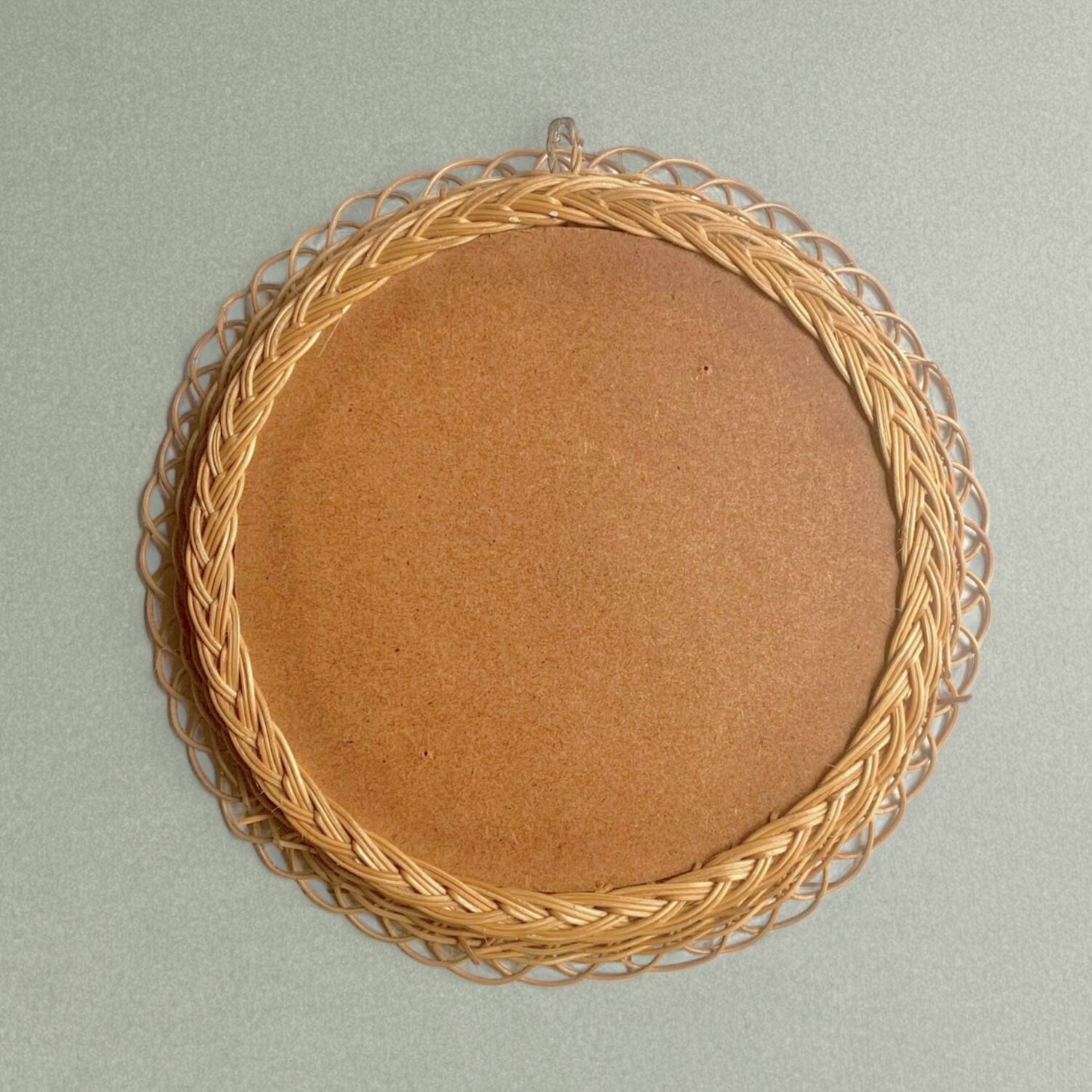 Round vintage wicker mirror - 45 cm