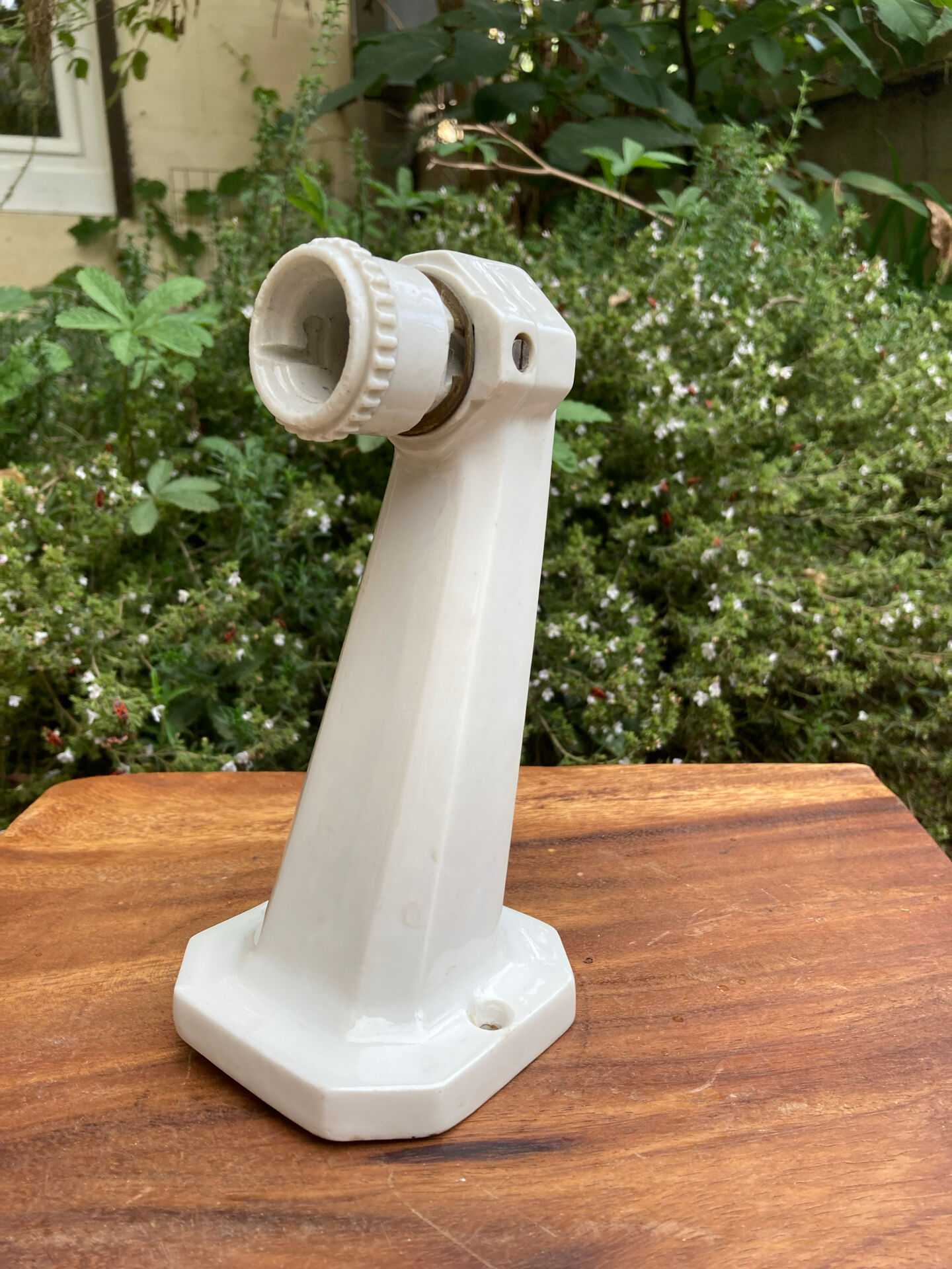 Art Deco wall sconce white porcelain