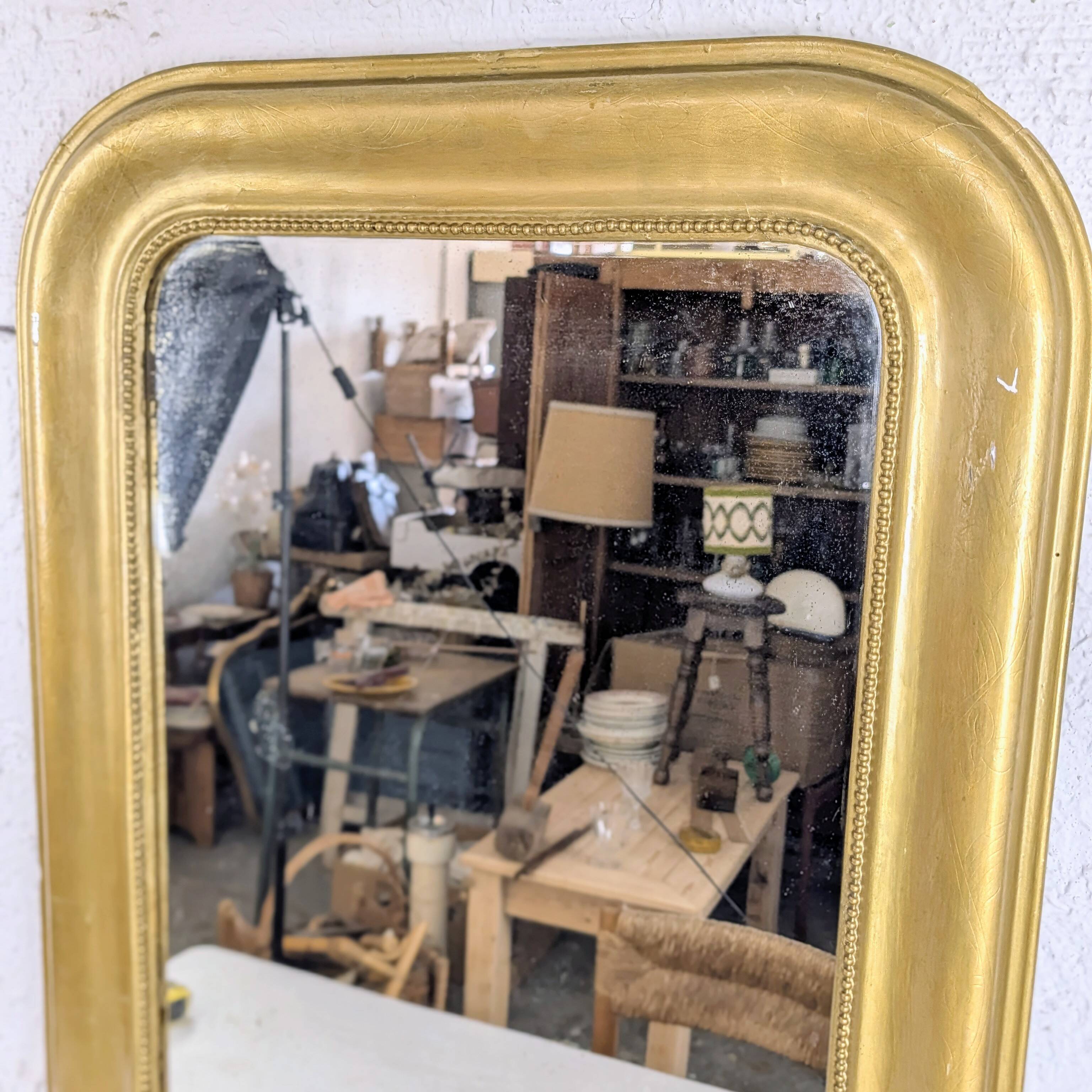 Louis-Philippe gold mirror with beaded moulding 62x92cm
