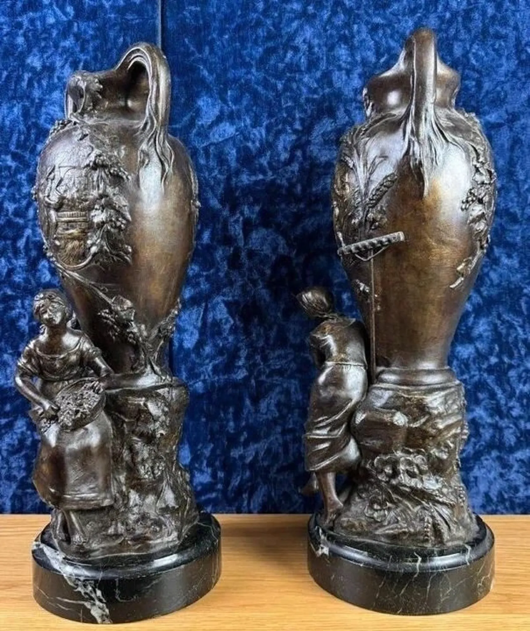 François Moreau: Large pair of vases from the Napoléon III period