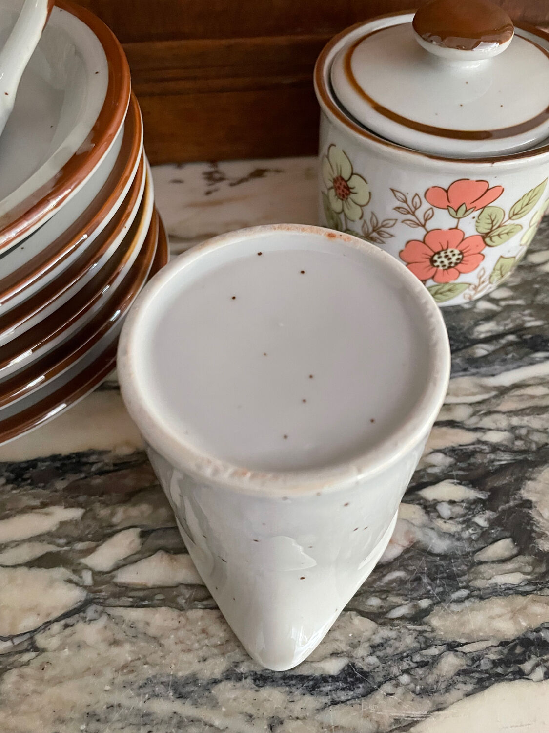 Service à thé vintage en grès à décor floral