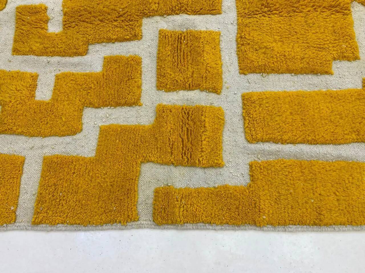 Traditional Berber rug 2.5x1.5 m