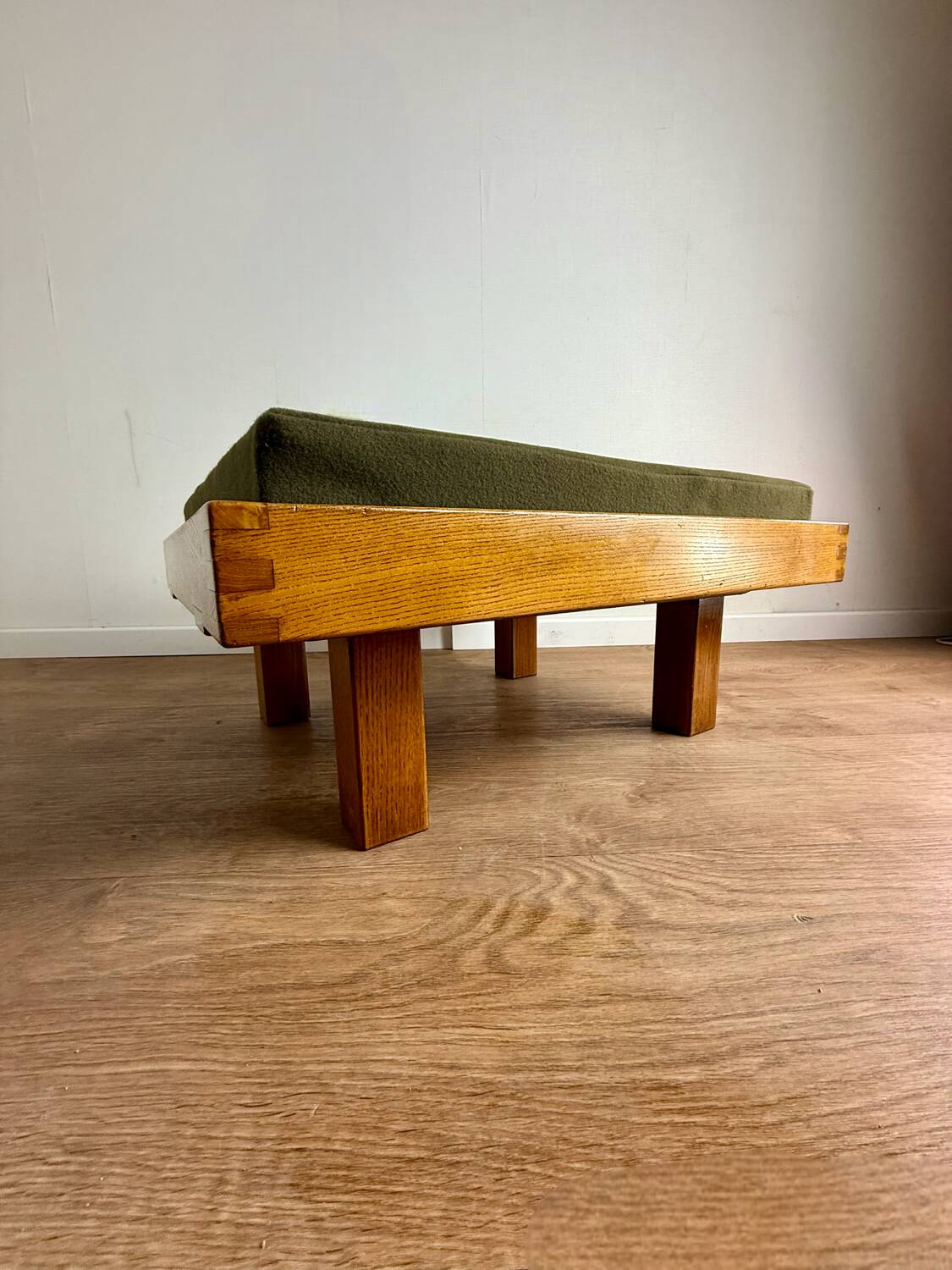 L09 coffee table Pierre Chapo