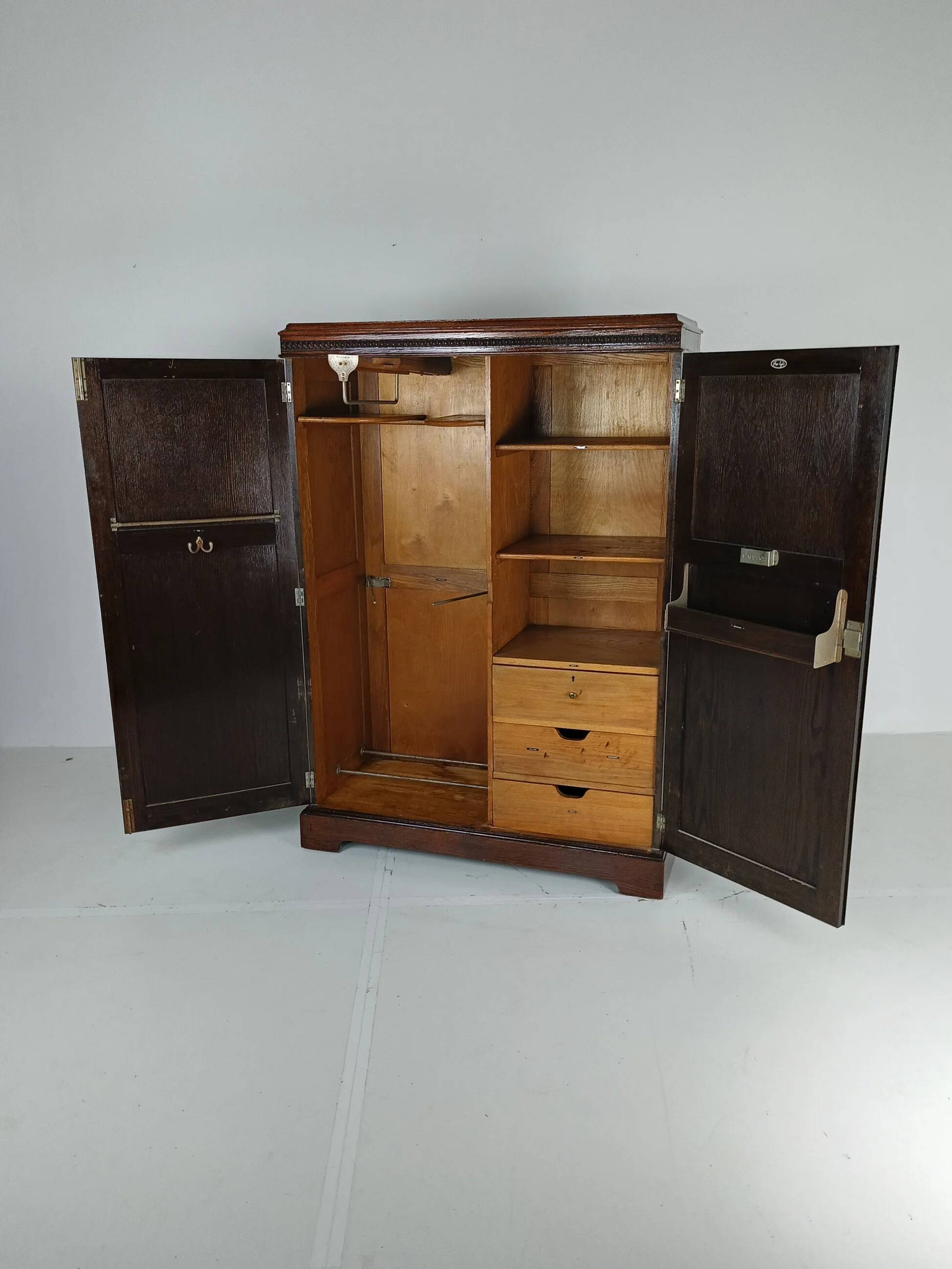 Superbe petite armoire Art Déco