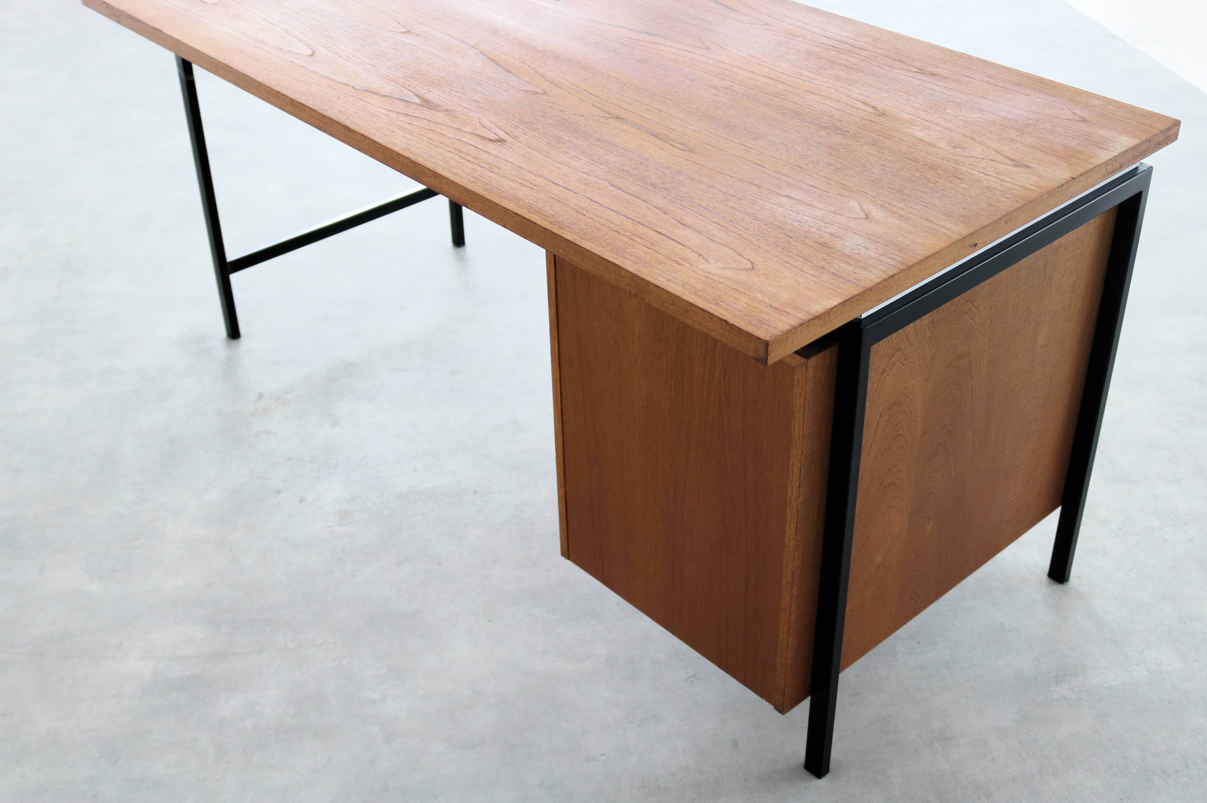 Bureau vintage | teck | métal | années 1960