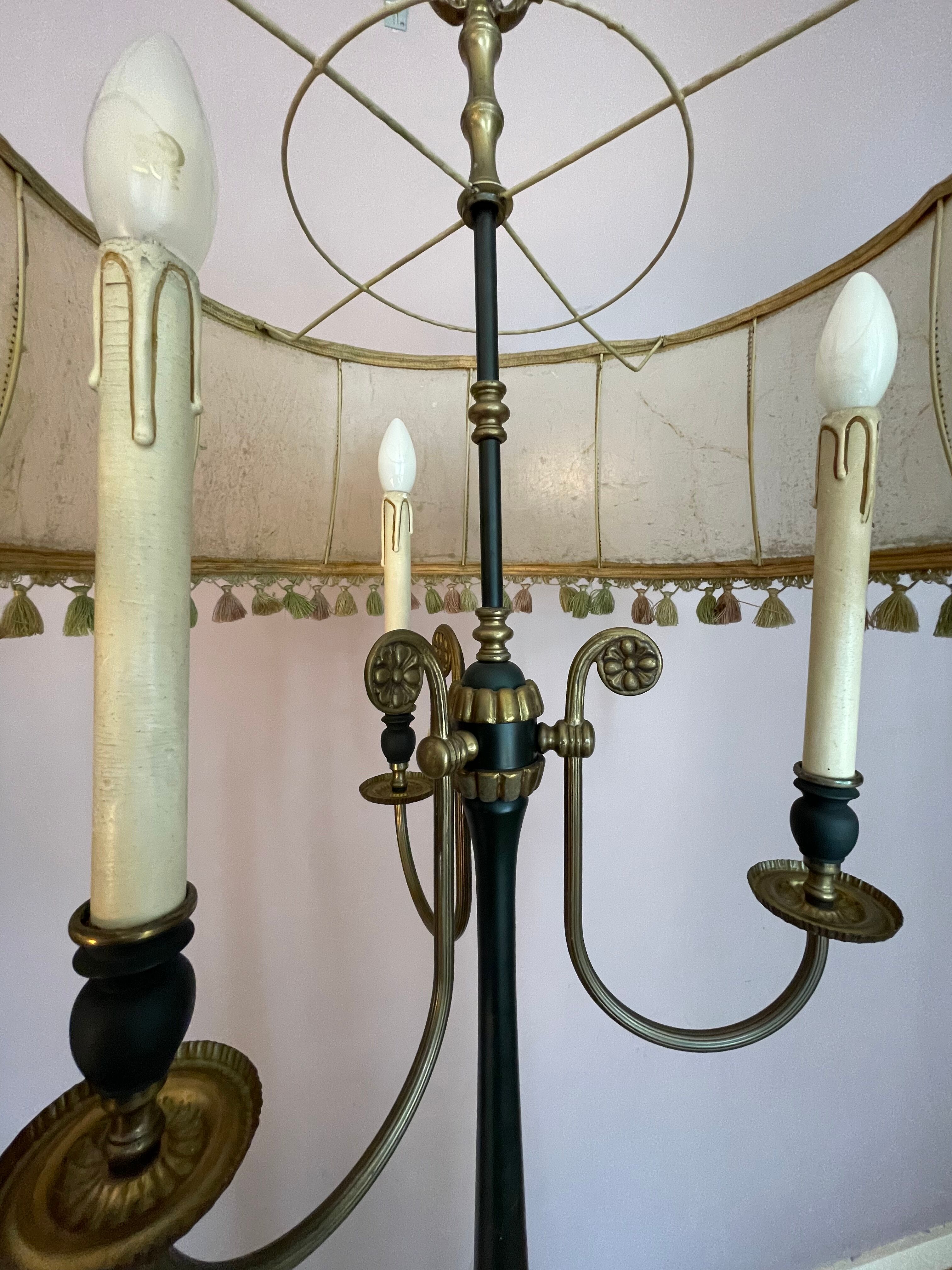 Vintage floor lamp in black and gold metal with lampshades