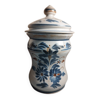 Kéraluc lidded pot