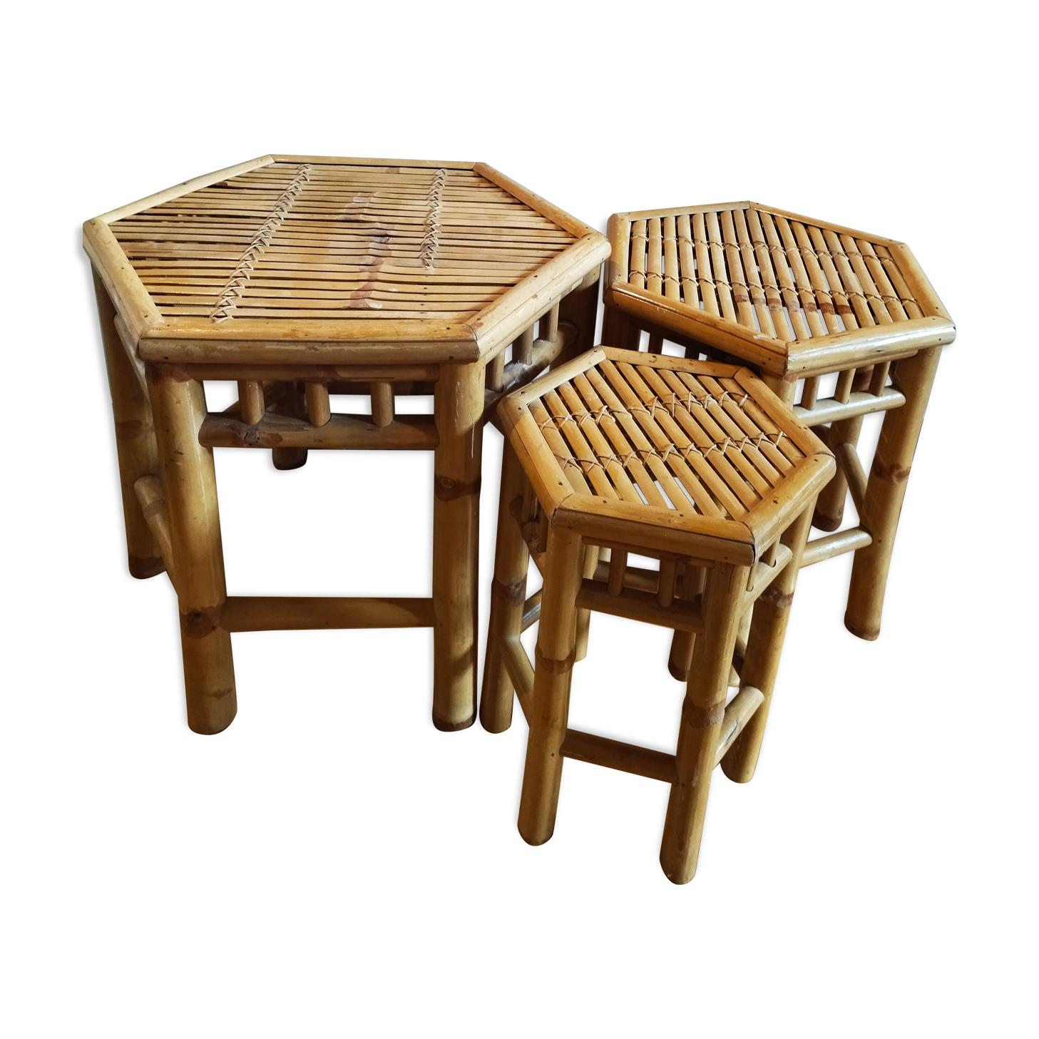 Bamboo trundle table