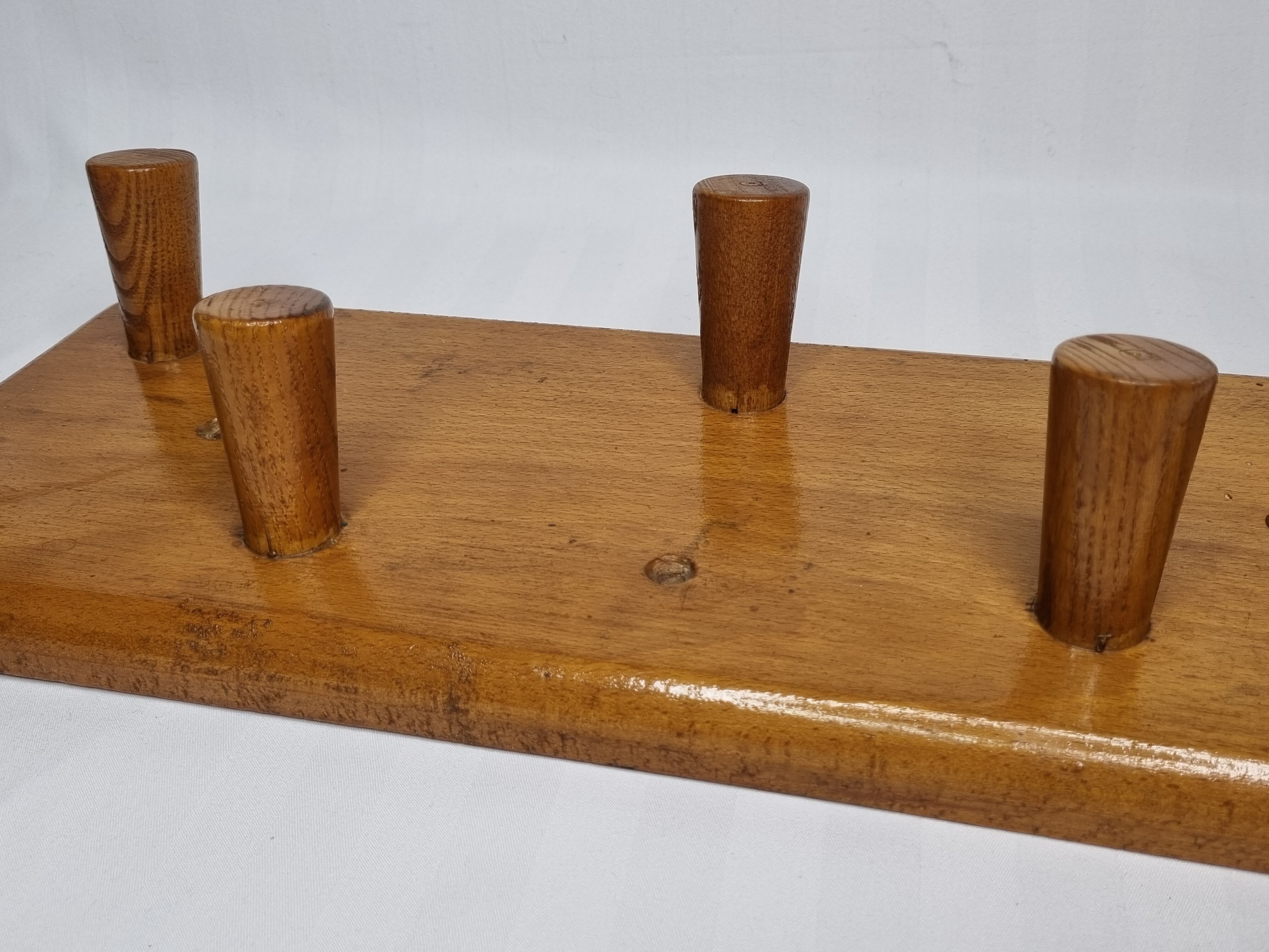 Coat rack with five hooks in natural wood, 60s, 50 cm