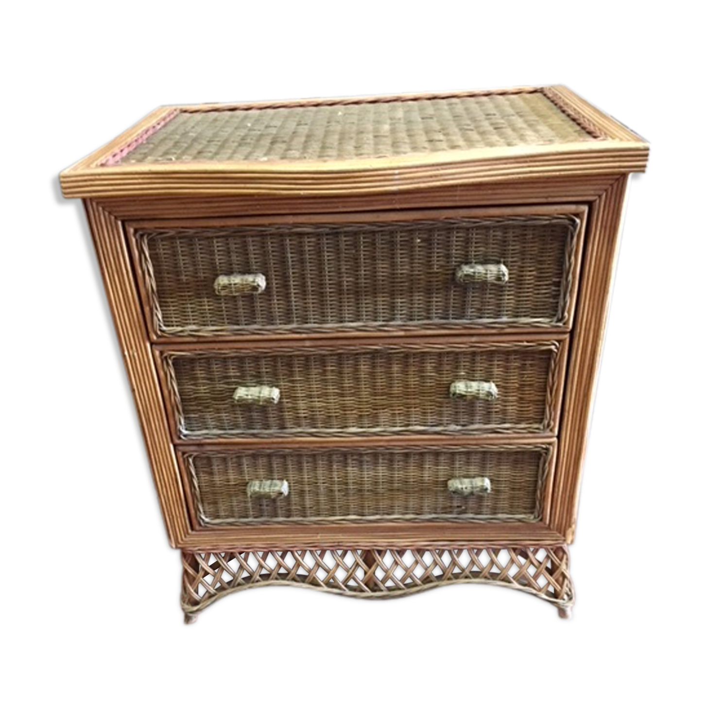 Rattan dresser