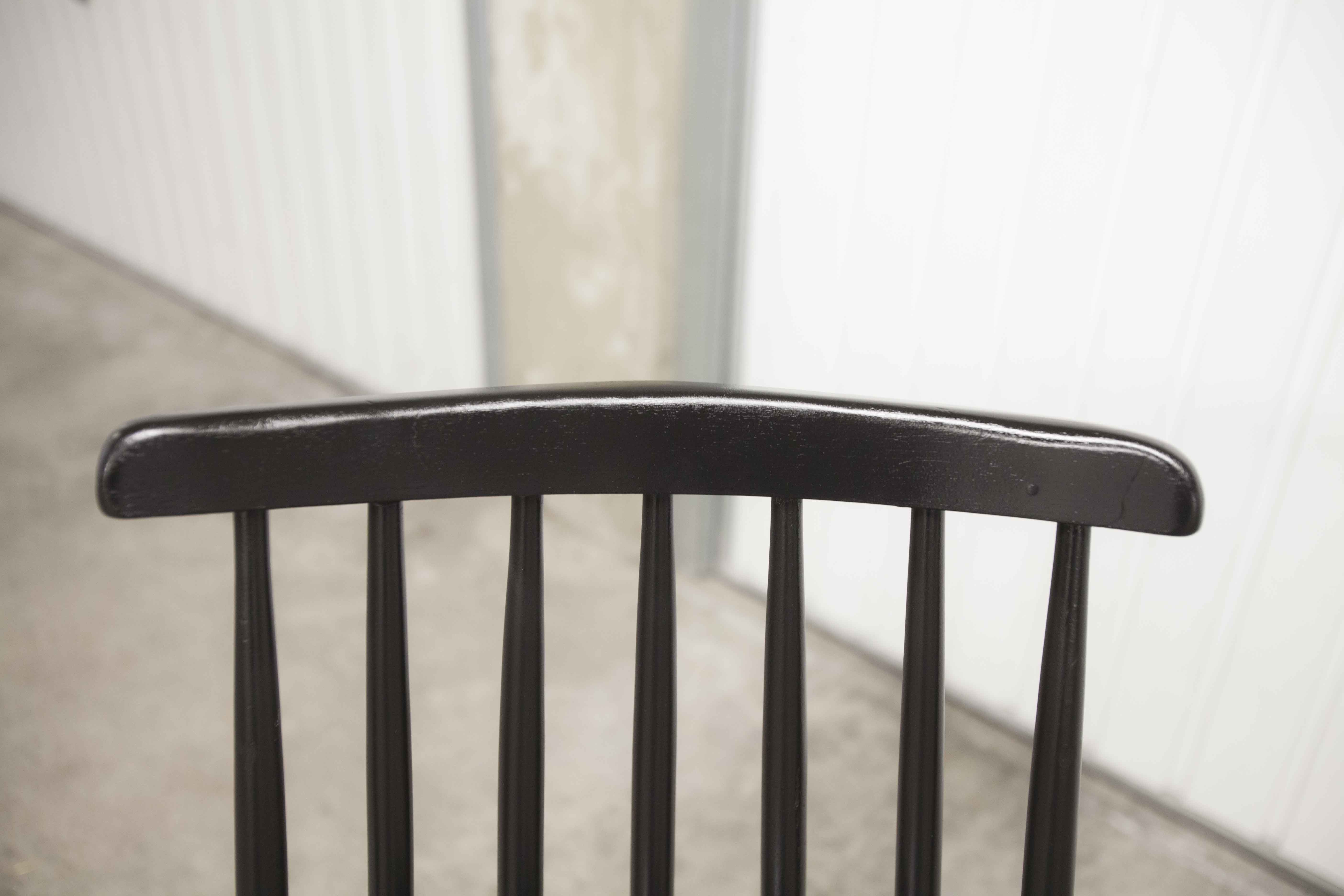 Chair model Fanett by Ilmari Tapiovaara