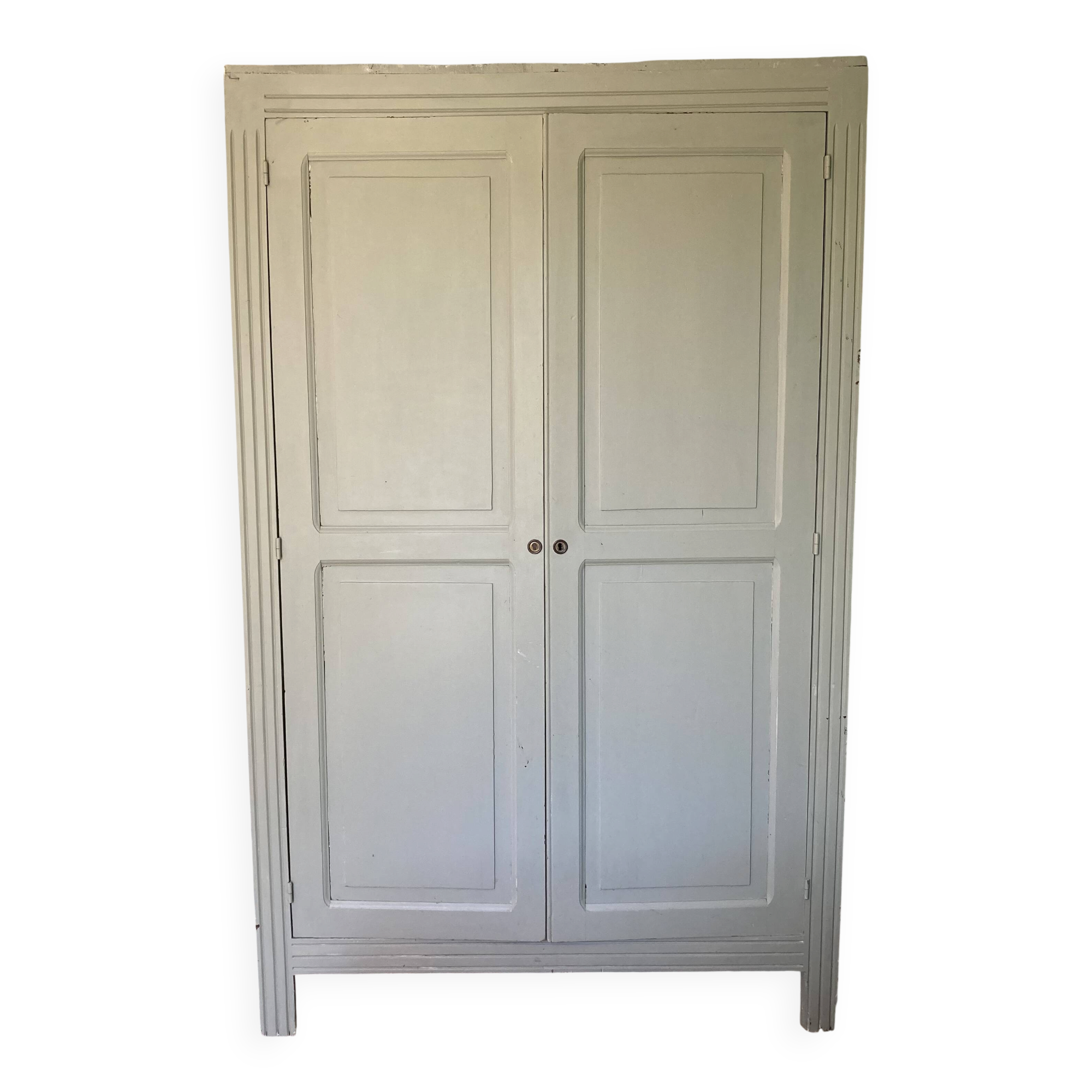 Armoire parisienne verte