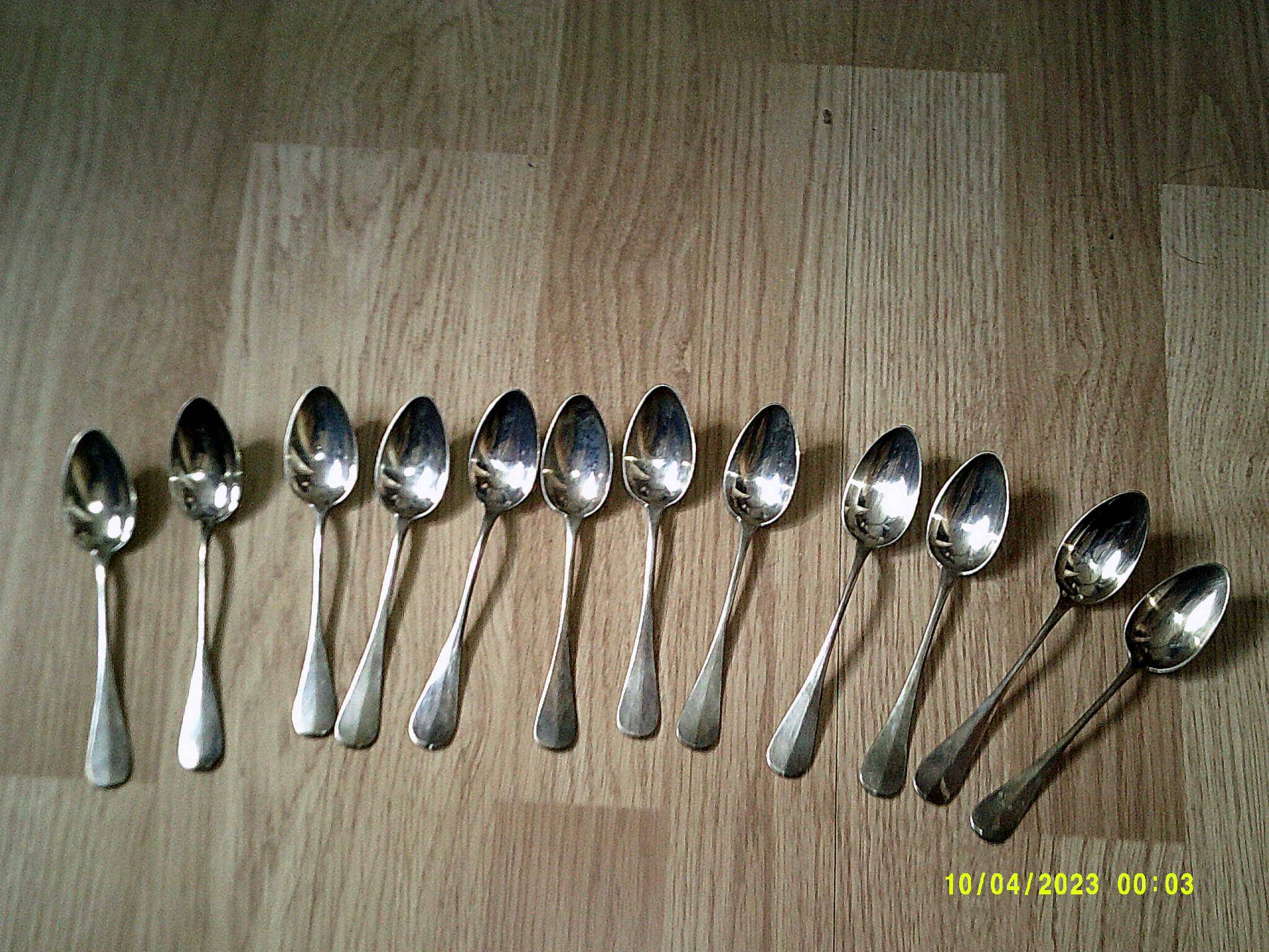Box of 12 old silver spoons, 18gr 19th century