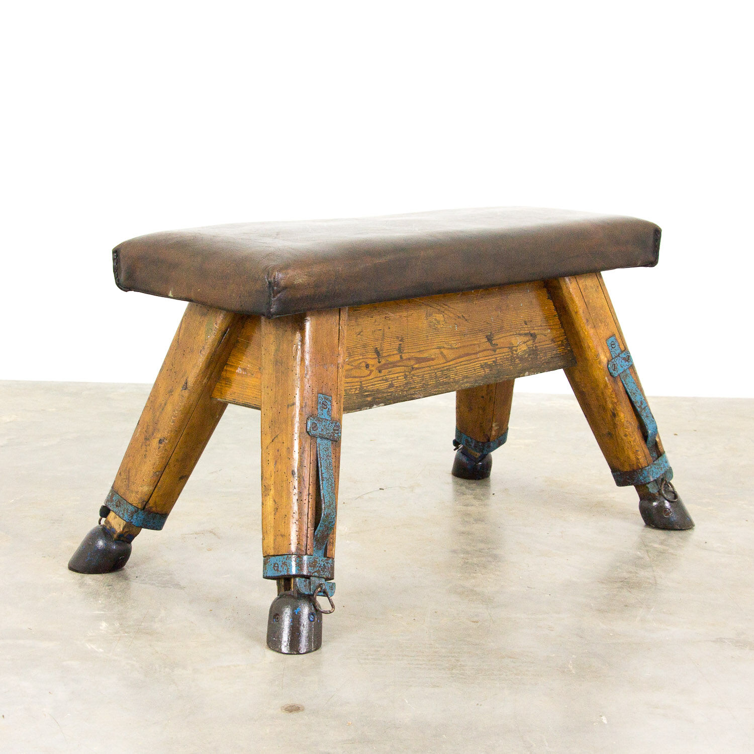 Gymnastics bench leather