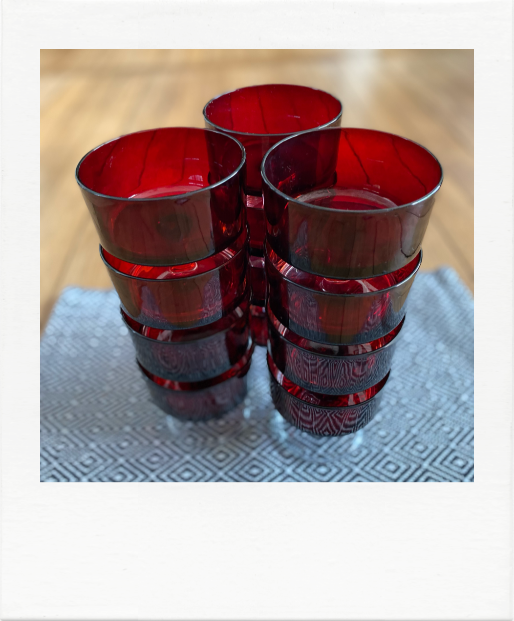 Set of 12 glasses with arcoroc foot BP