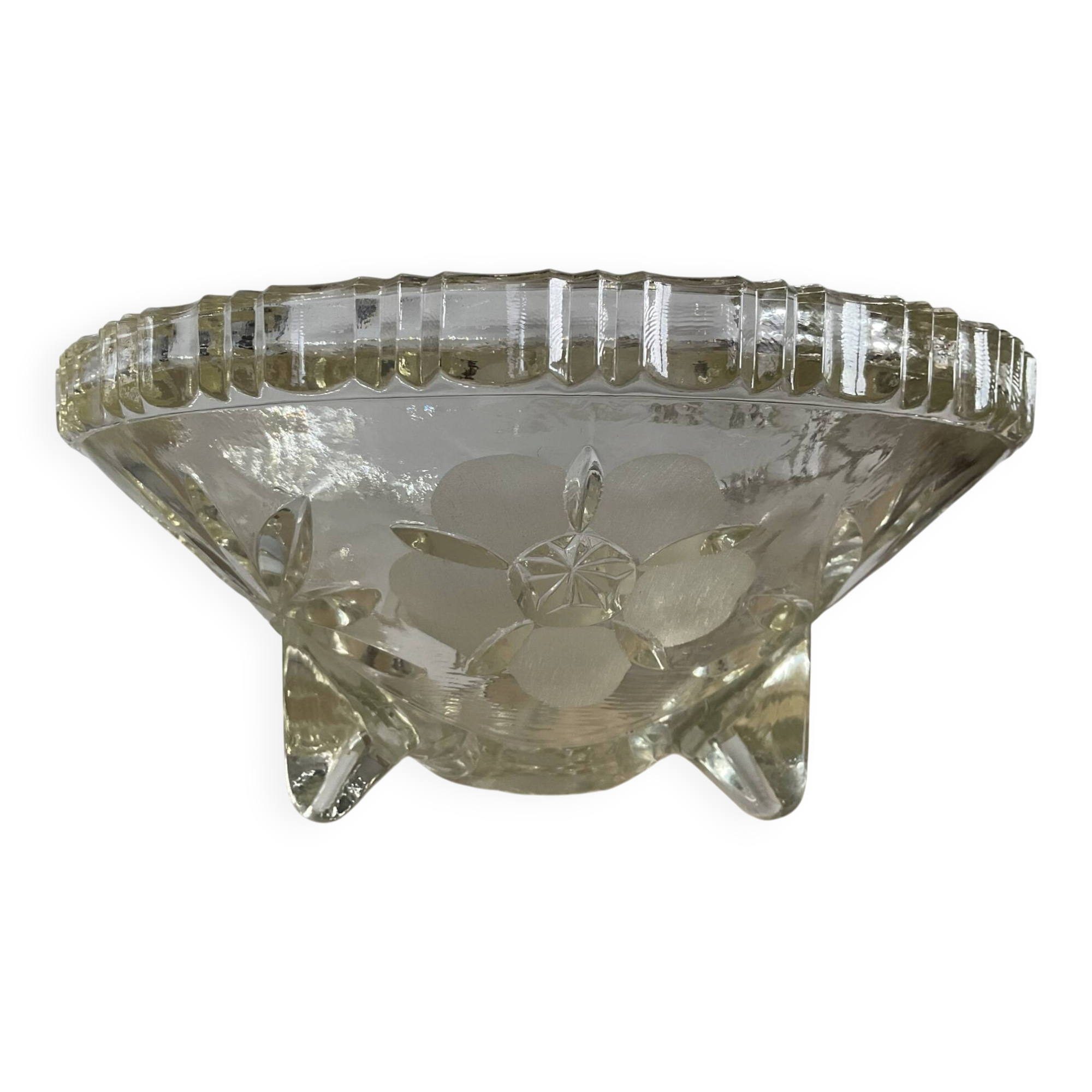 Art Deco tripod bowl in engraved glass
