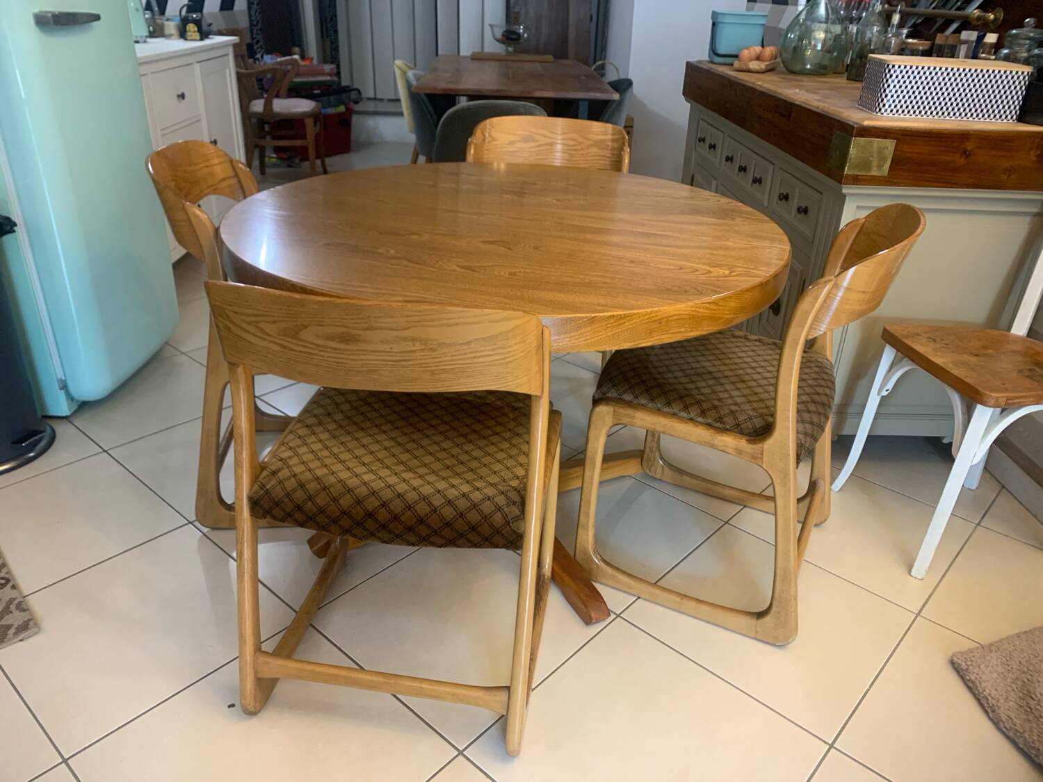 Baumann table and chairs
