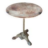 Garden pedestal table